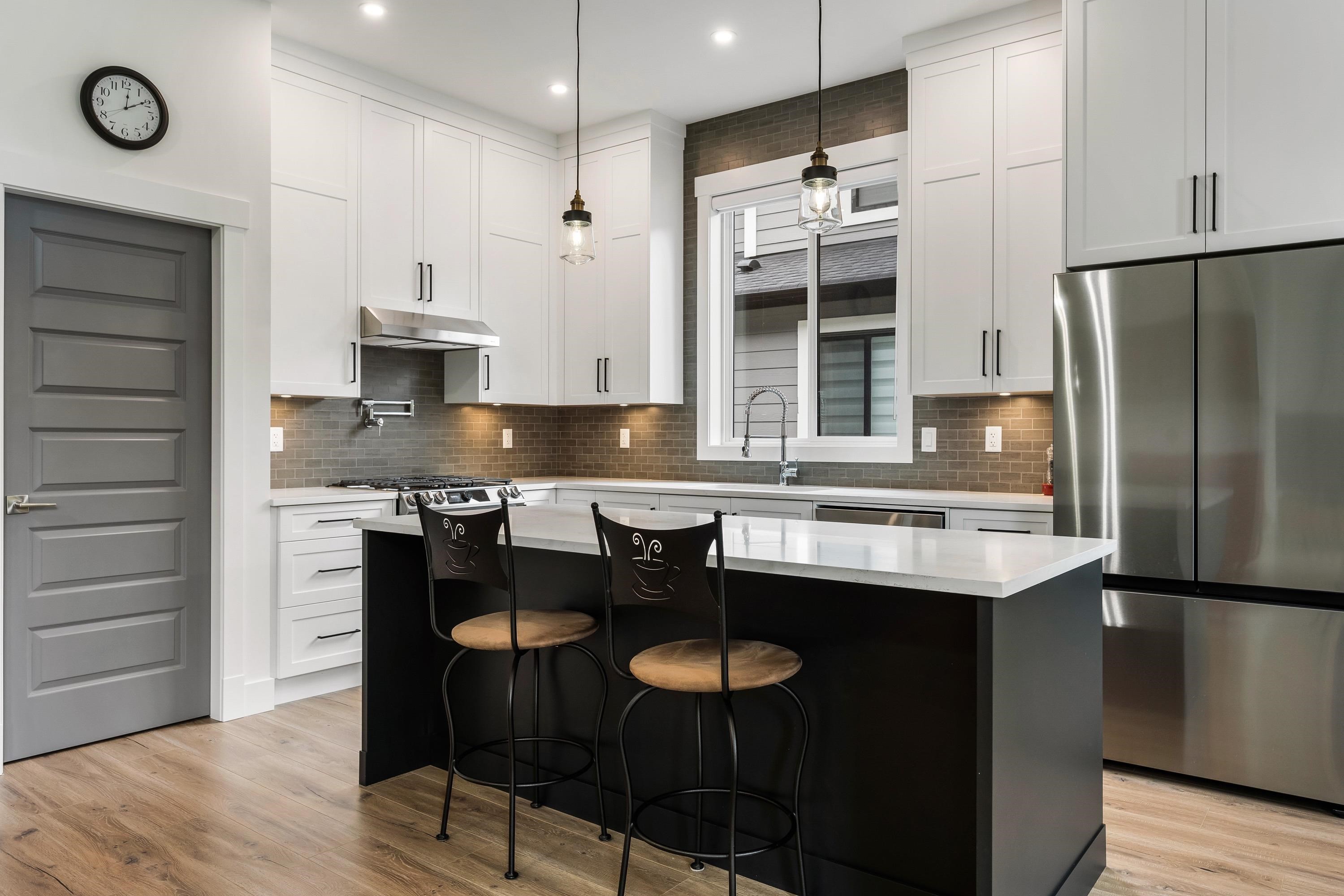 88-1880 Columbia Valley Road, Lindell Beach, BC