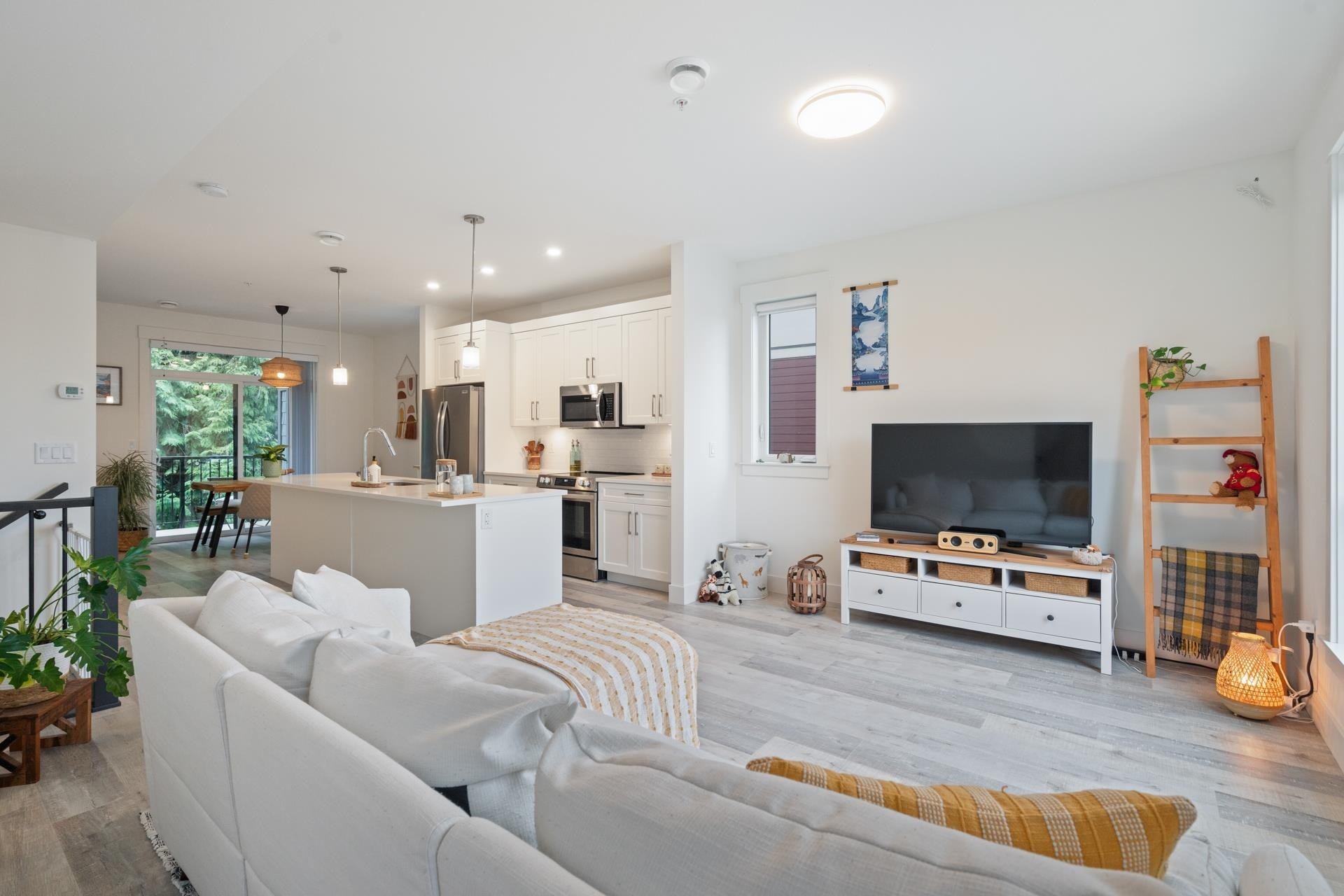 6-46339 Hope River Road, Chilliwack, BC