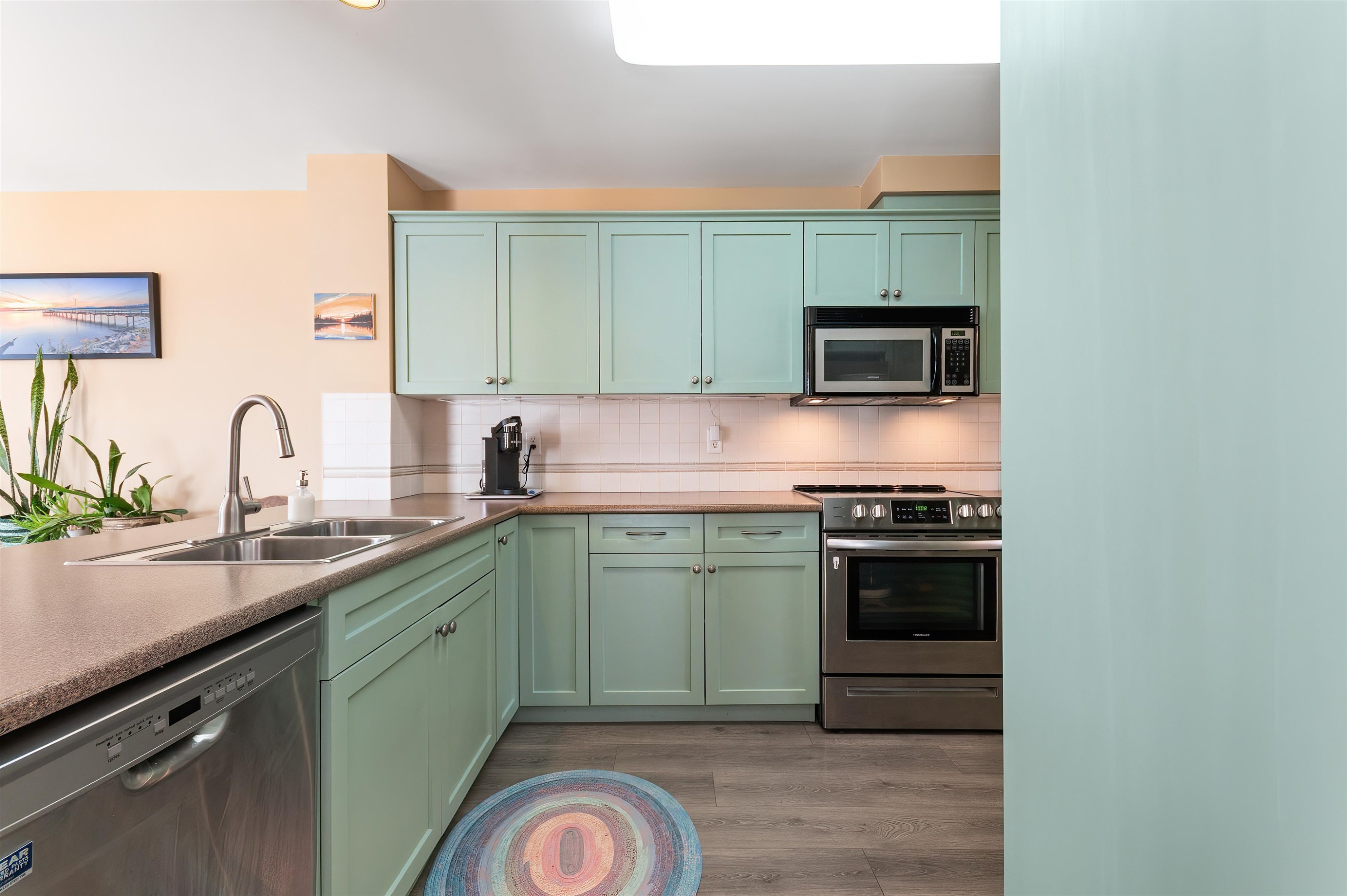 1-46321 Cessna Drive, Chilliwack, BC