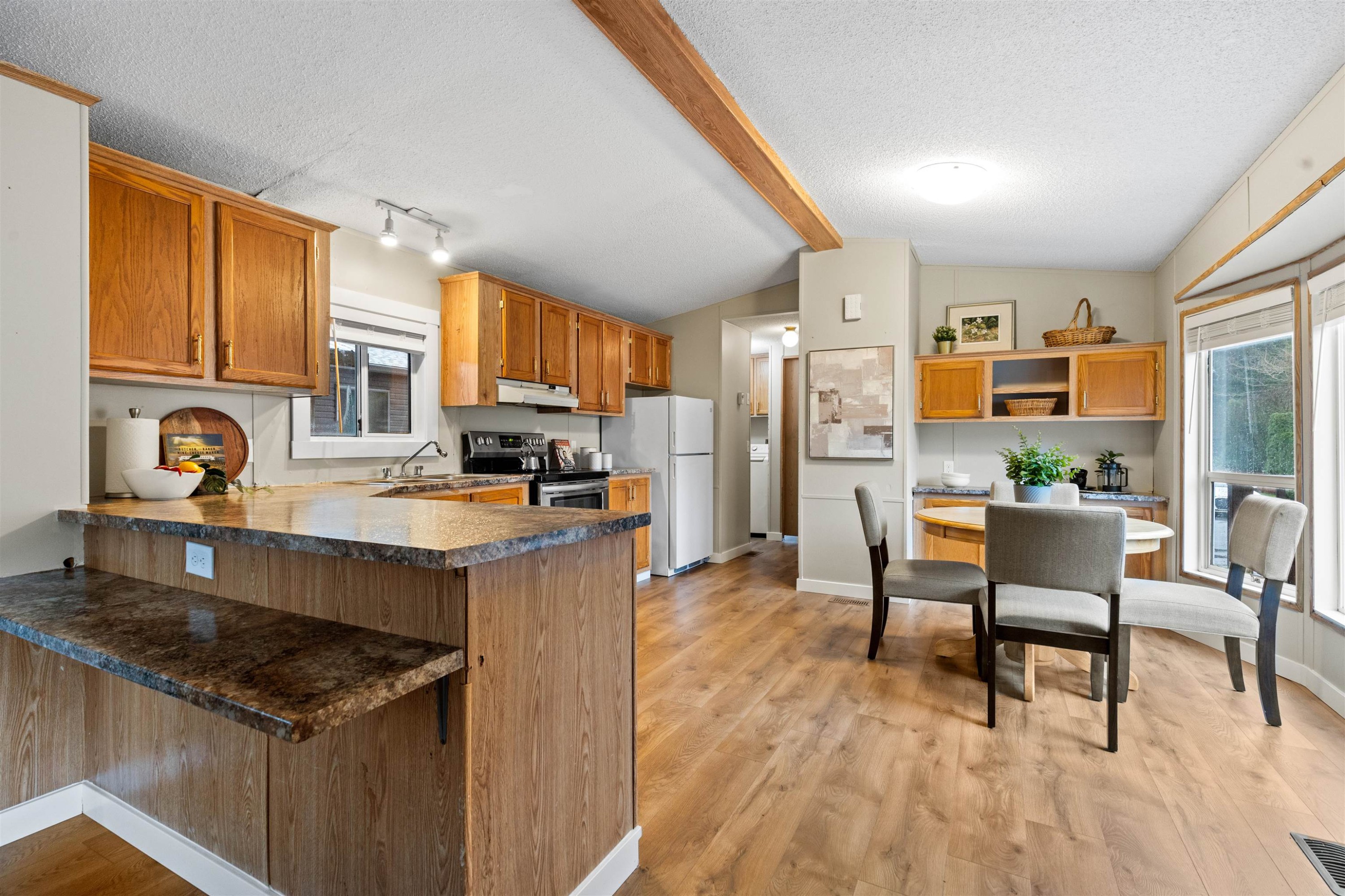 216-45835 Sleepy Hollow Road, Cultus Lake, BC