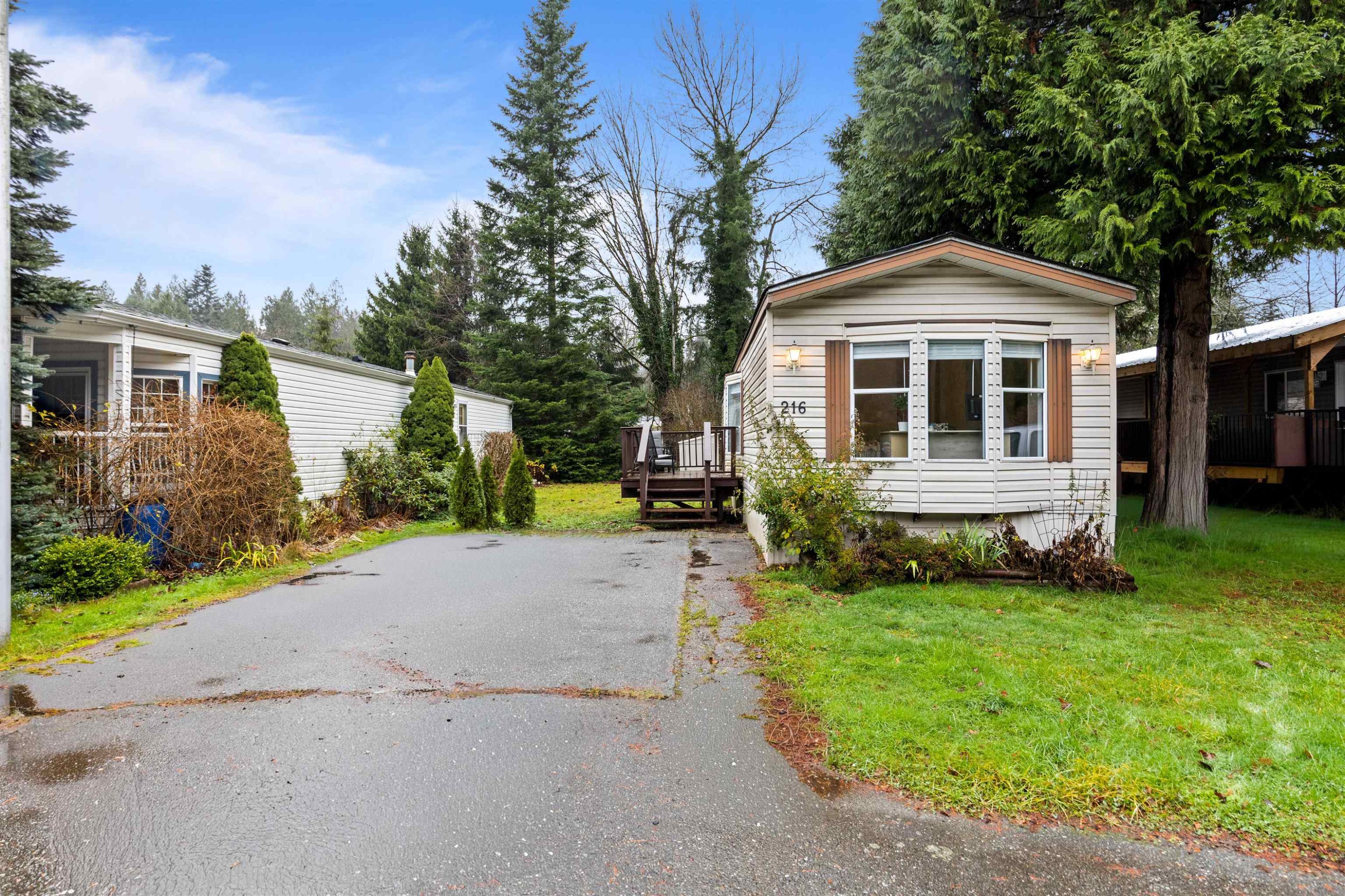 216-45835 Sleepy Hollow Road, Cultus Lake, BC