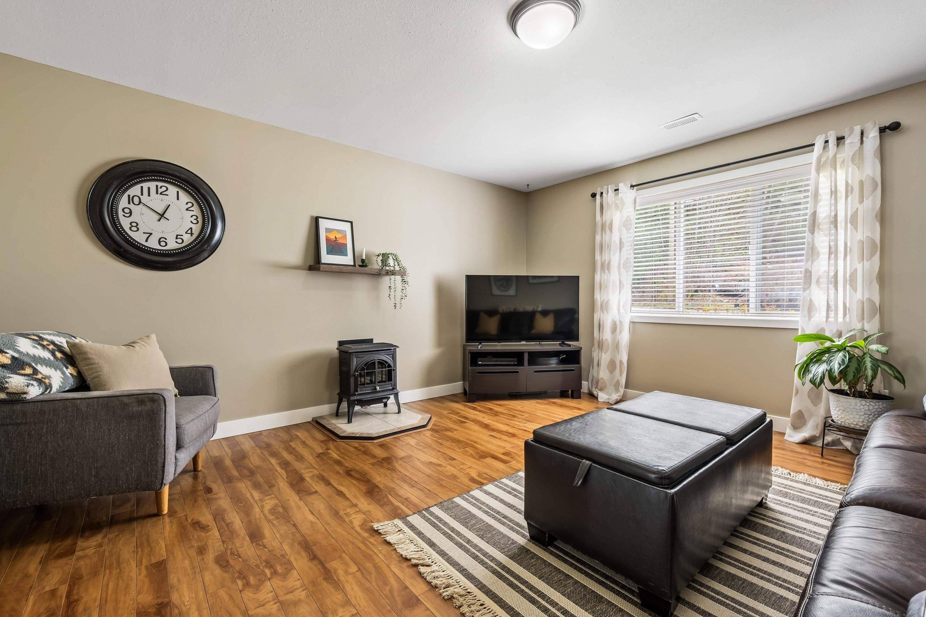 295 Forrest Crescent, Hope, BC