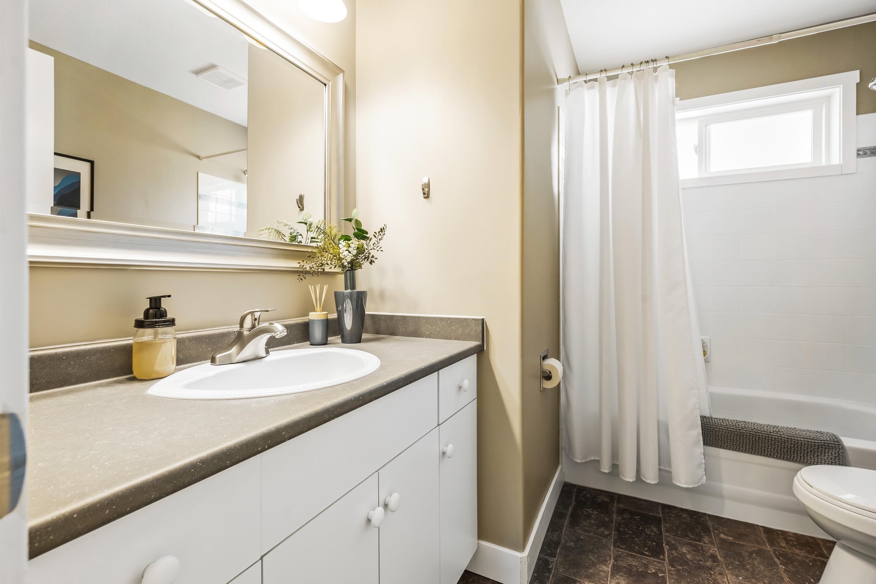 295 Forrest Crescent, Hope, BC