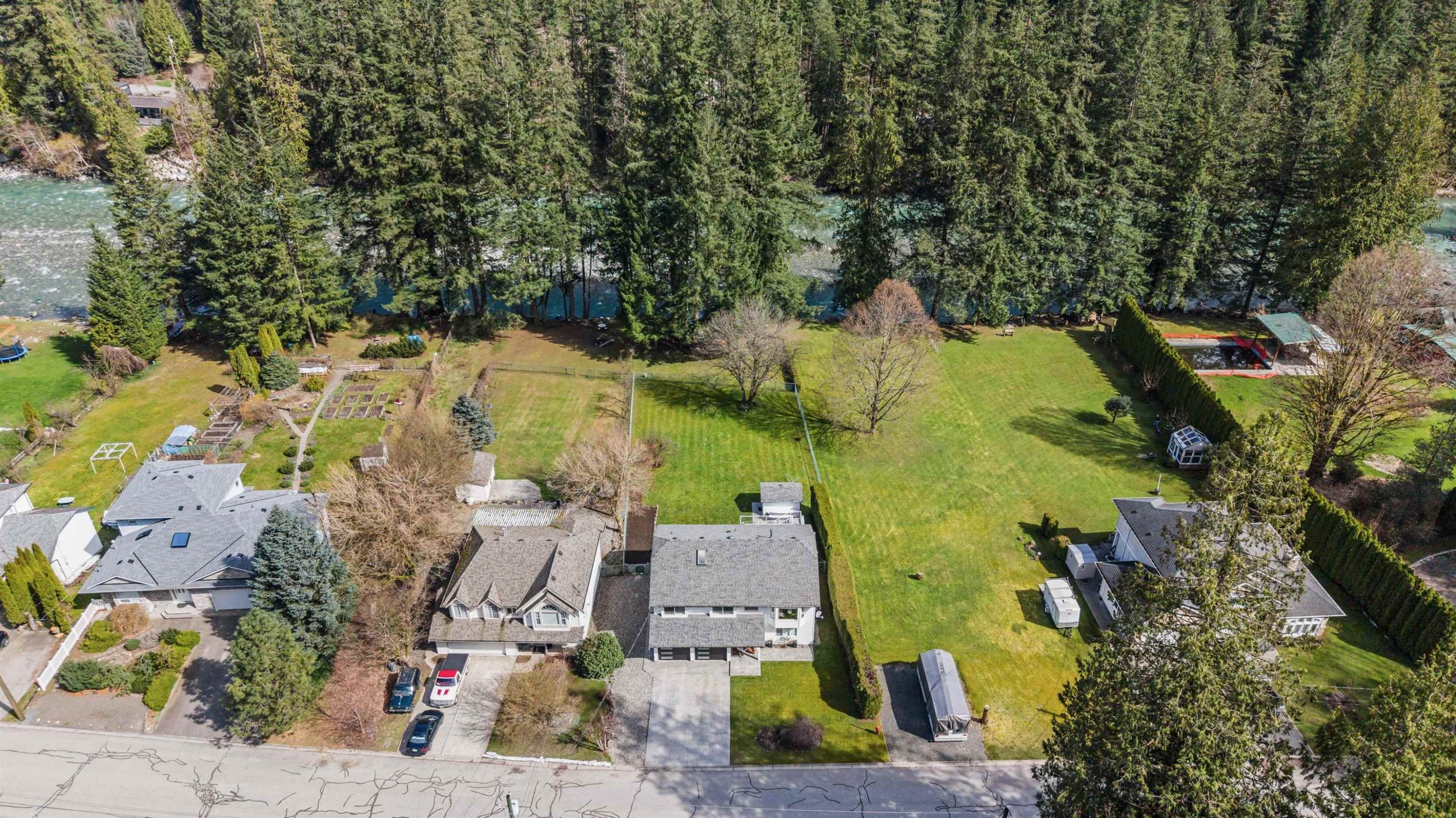 295 Forrest Crescent, Hope, BC