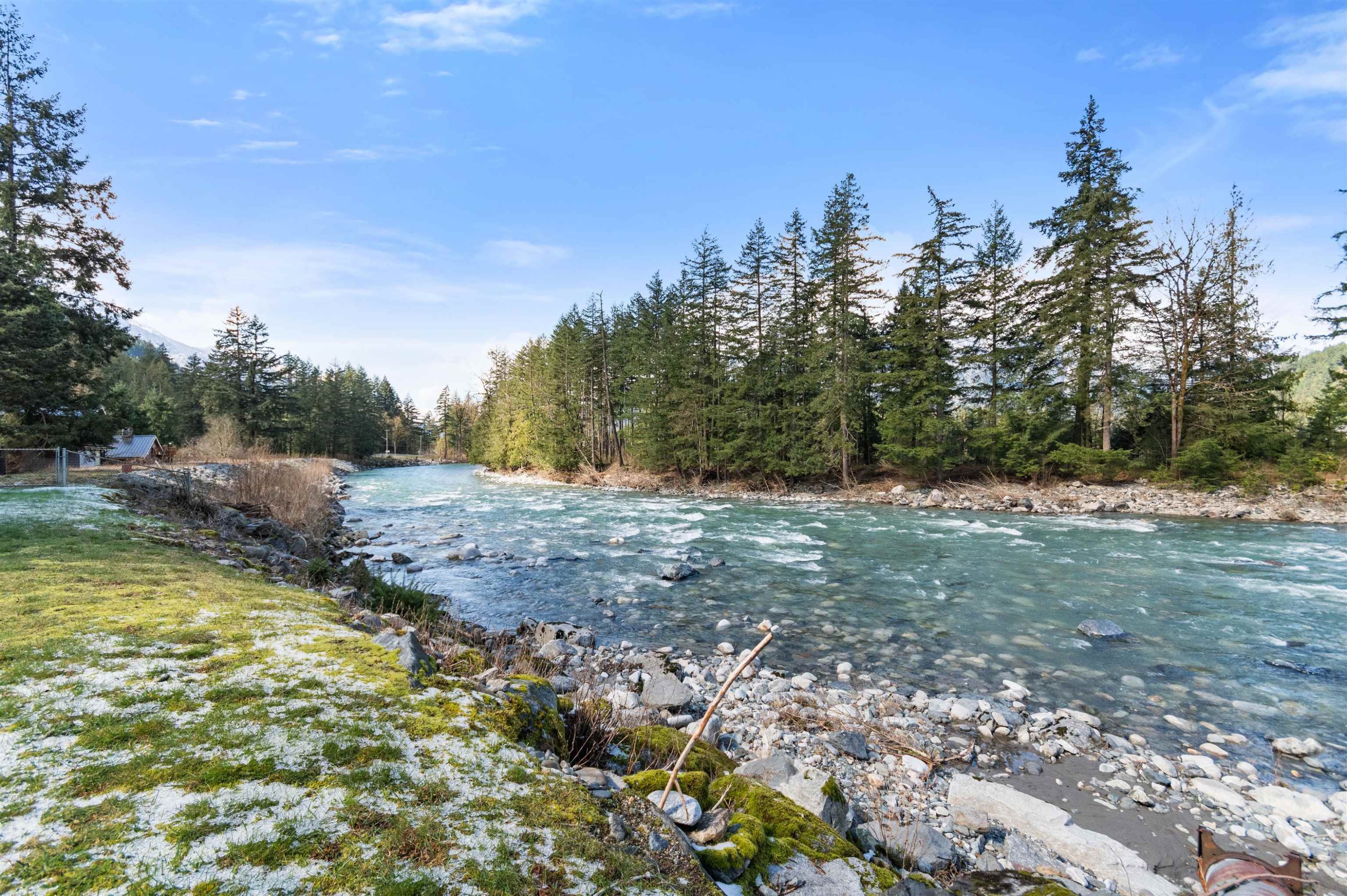 30 Robertson Crescent, Hope, BC