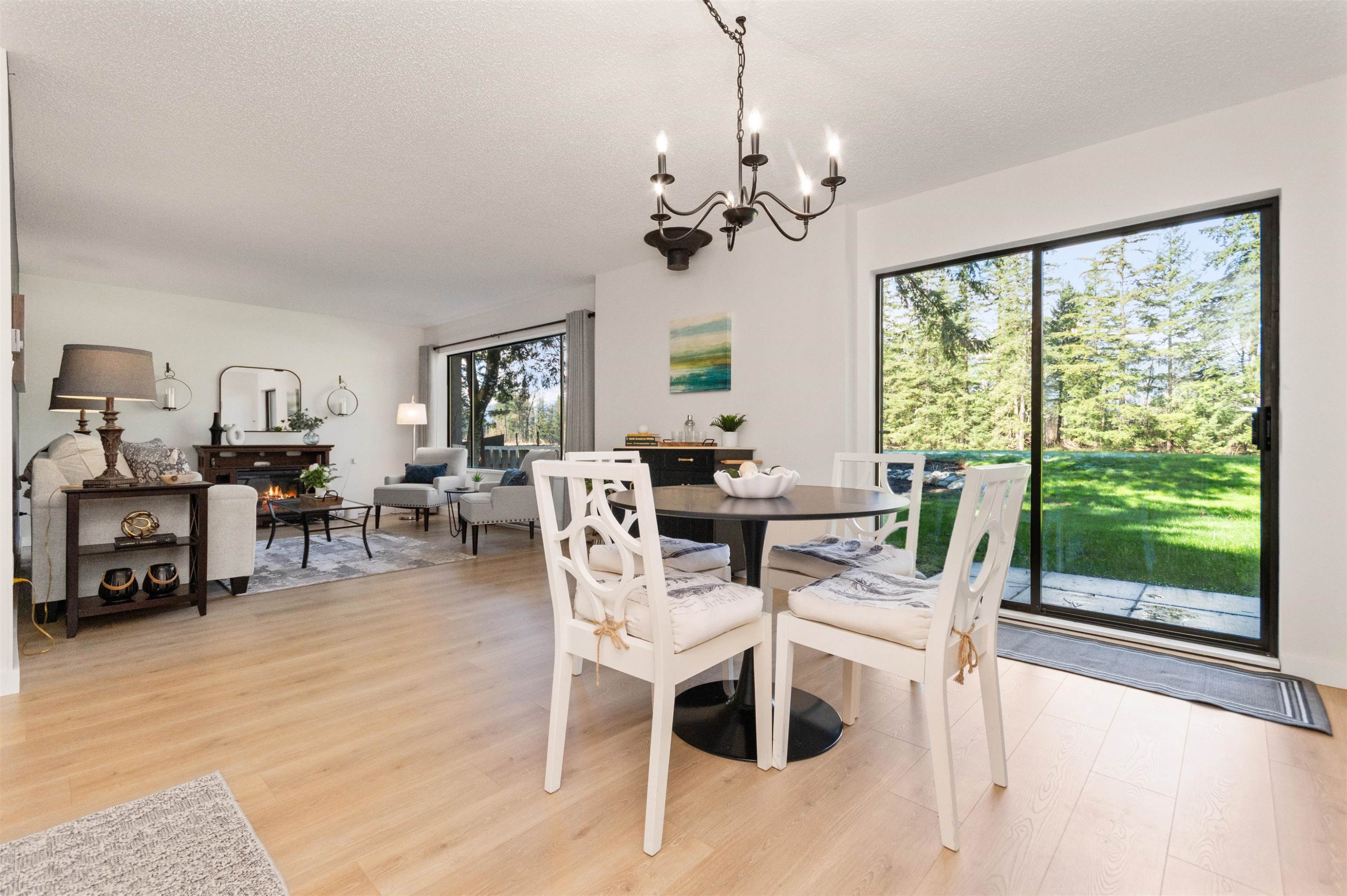 30 Robertson Crescent, Hope, BC