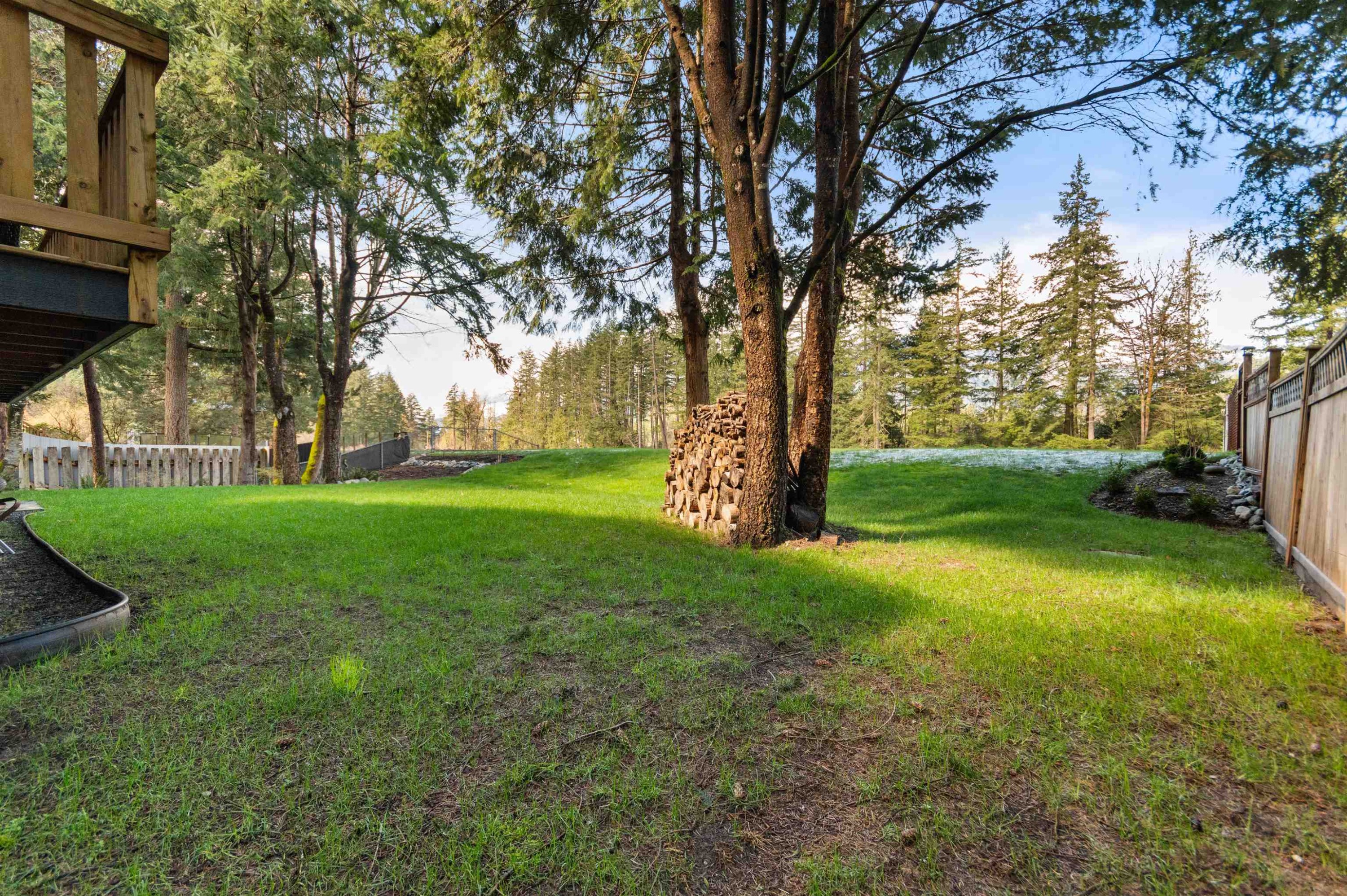 30 Robertson Crescent, Hope, BC