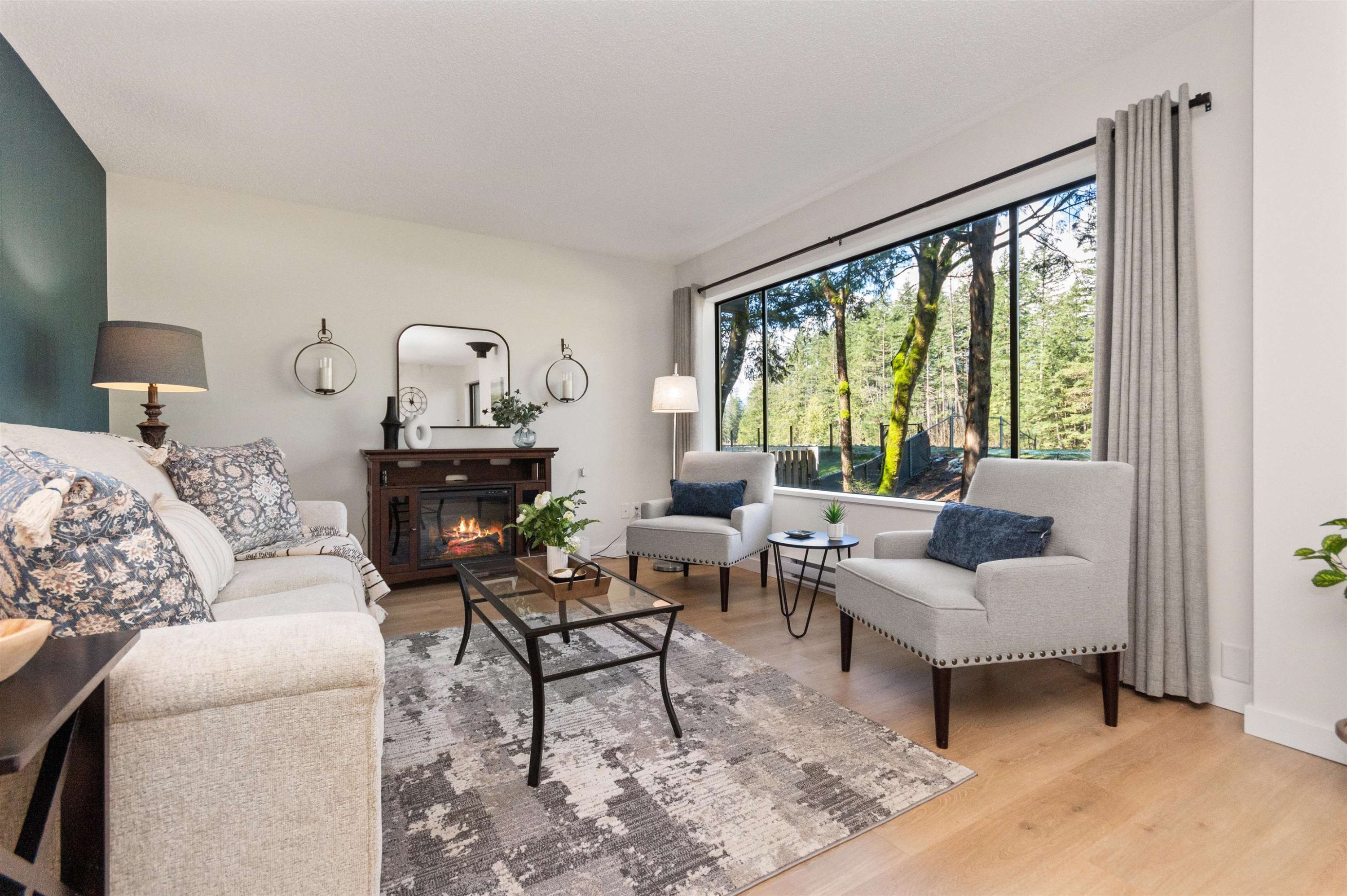 30 Robertson Crescent, Hope, BC
