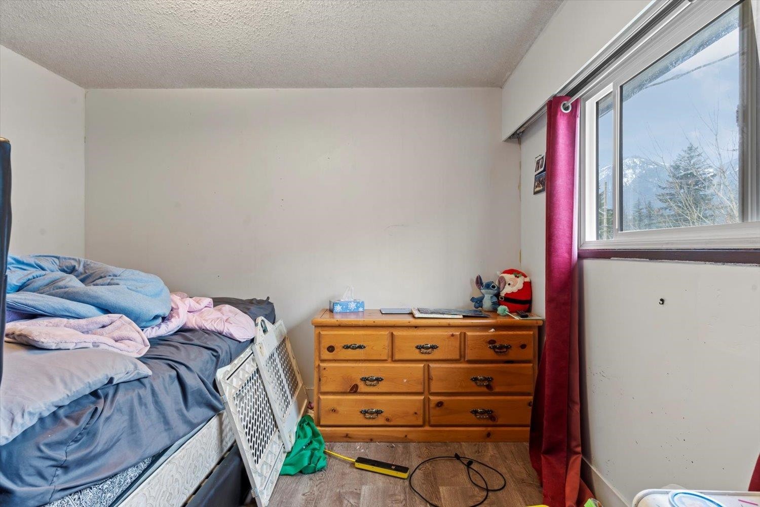 385 3Rd Avenue, Hope, BC