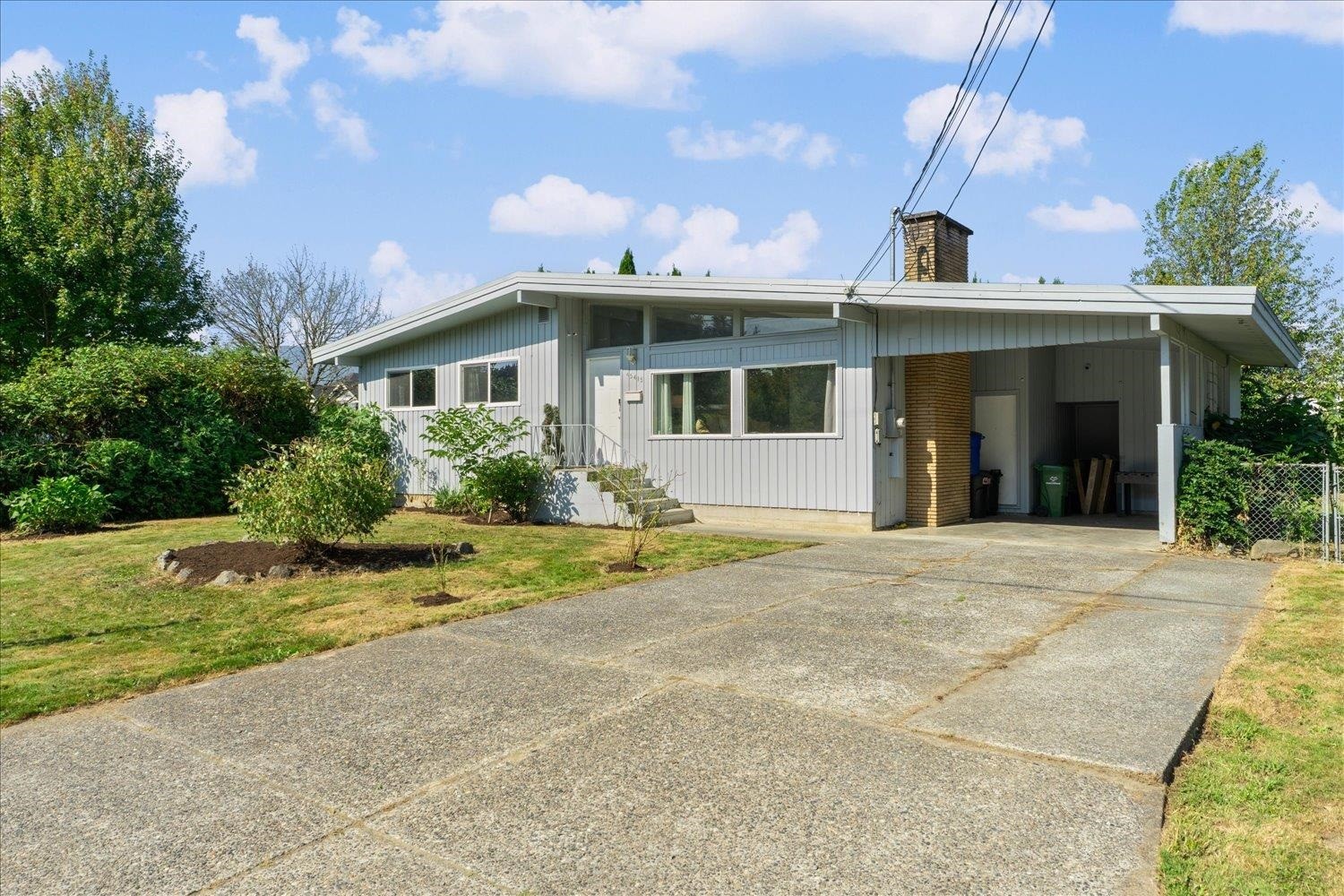 45415 Barton Avenue, Chilliwack, BC
