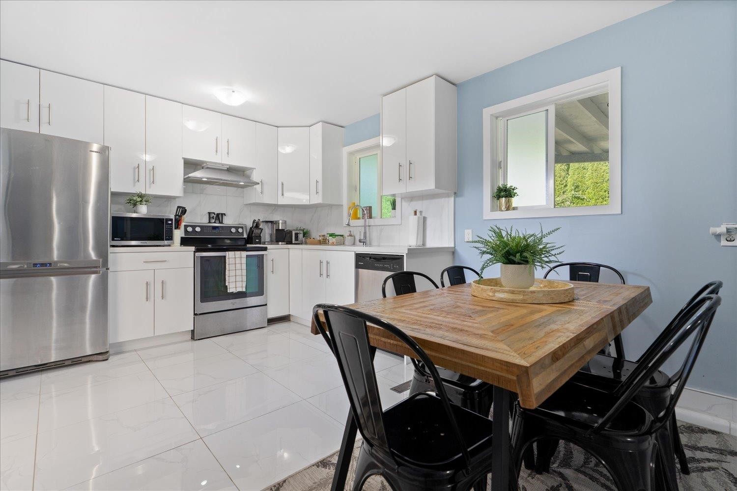 45415 Barton Avenue, Chilliwack, BC