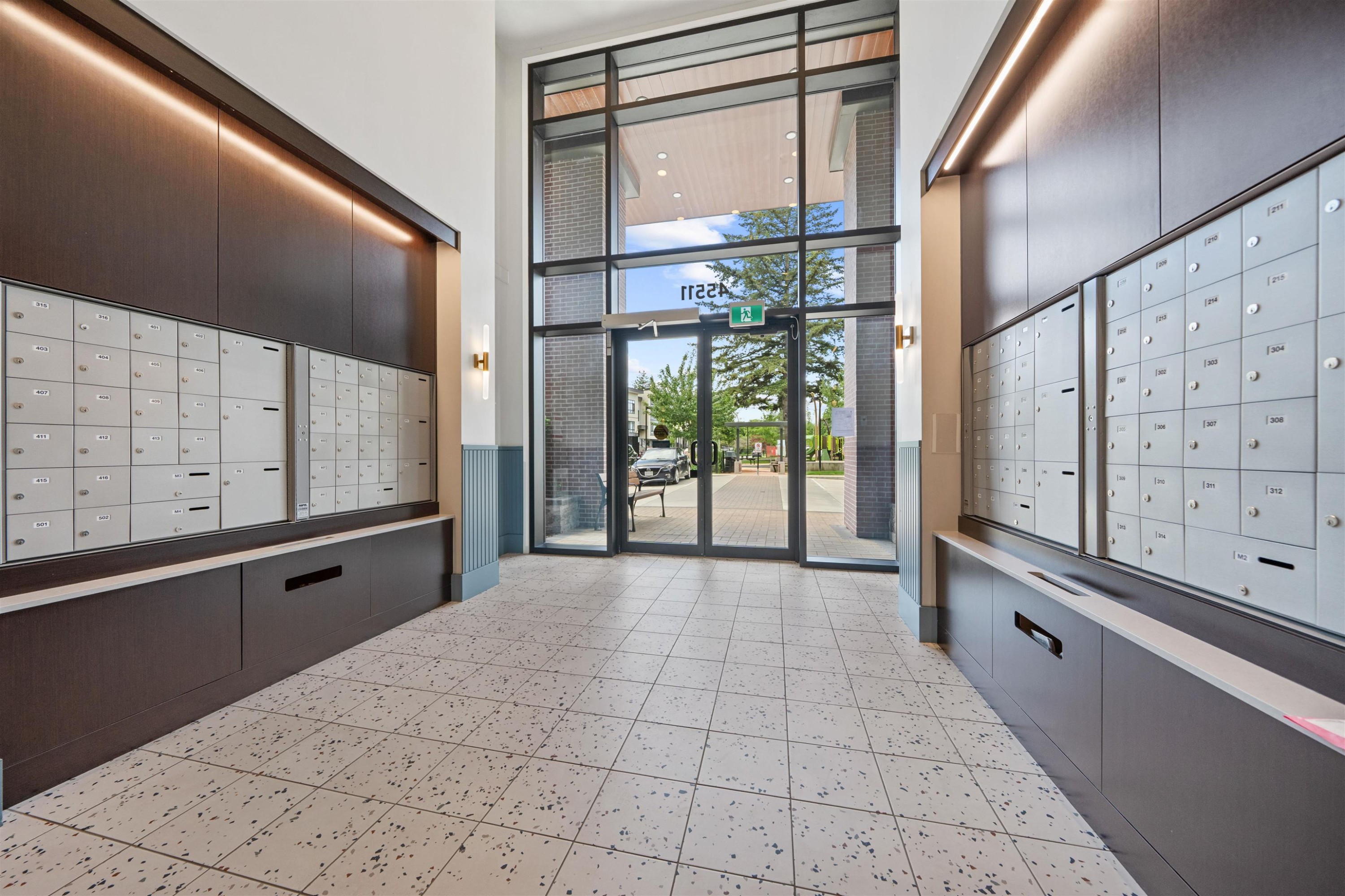 208-45511 Campus Drive, Chilliwack, BC