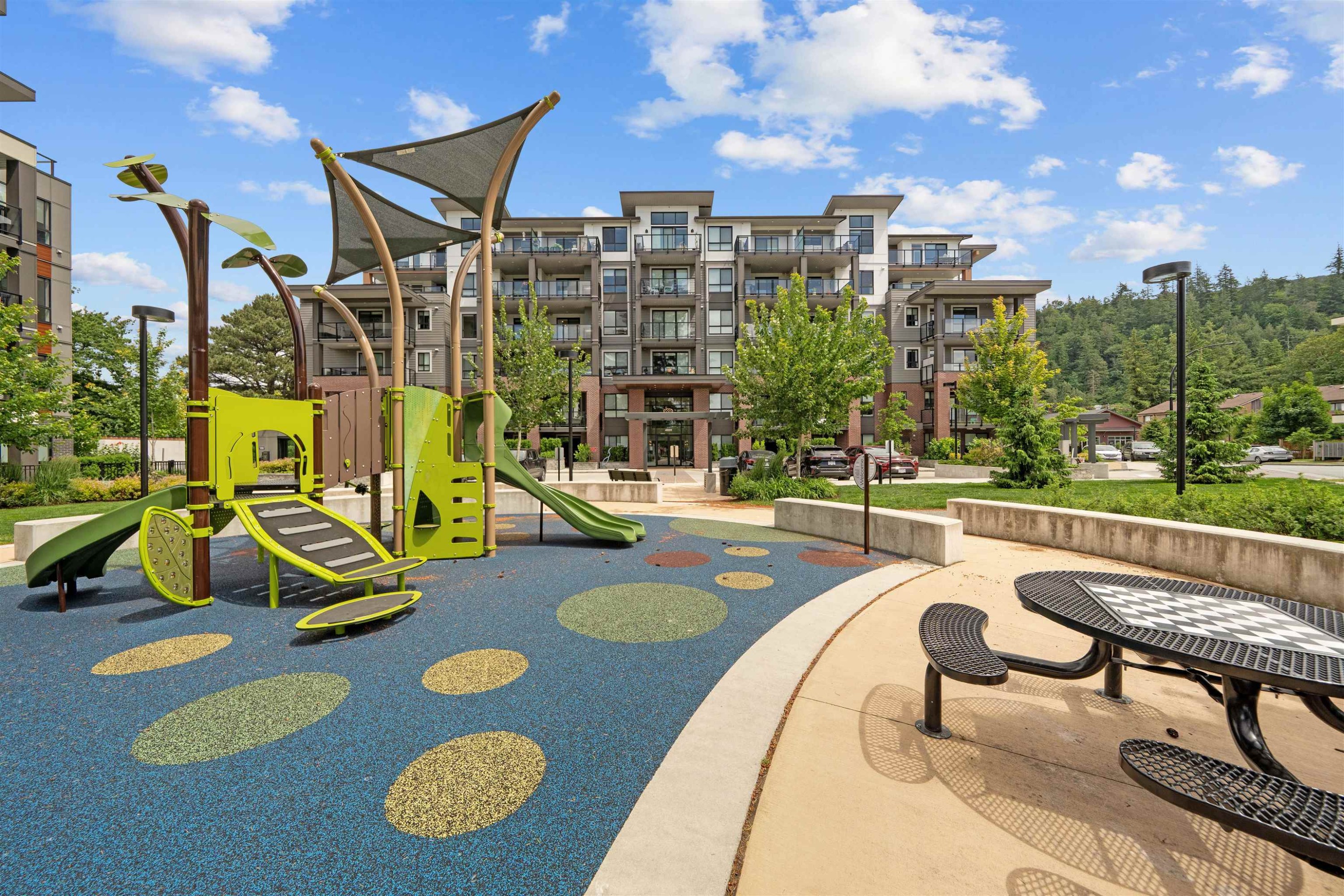 208-45511 Campus Drive, Chilliwack, BC