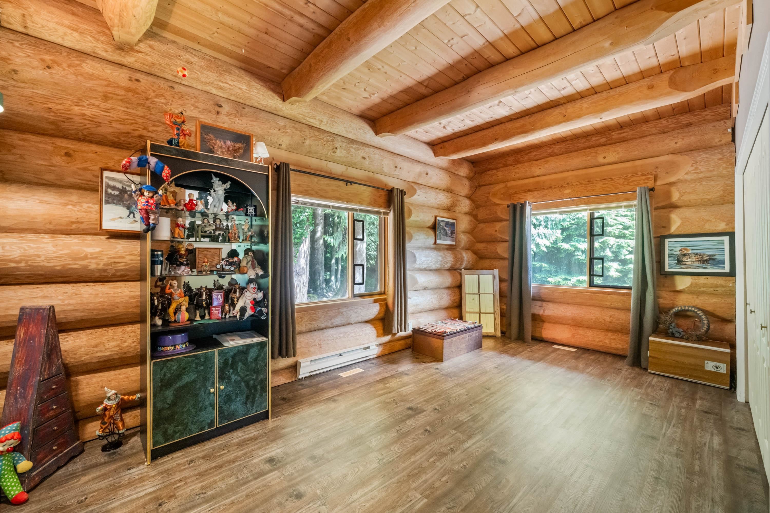 5520 Graham Drive, Ryder Lake, BC