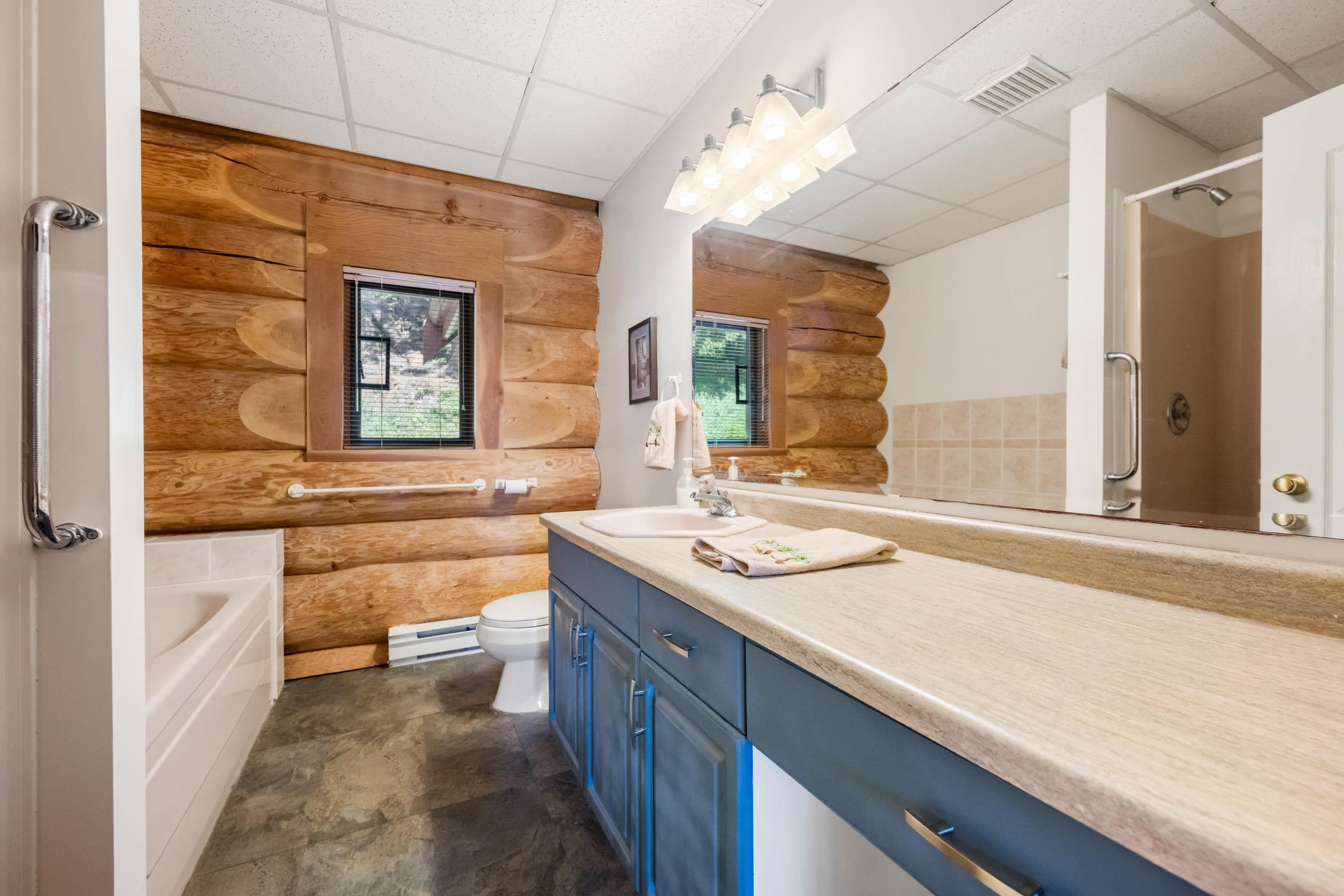 5520 Graham Drive, Ryder Lake, BC