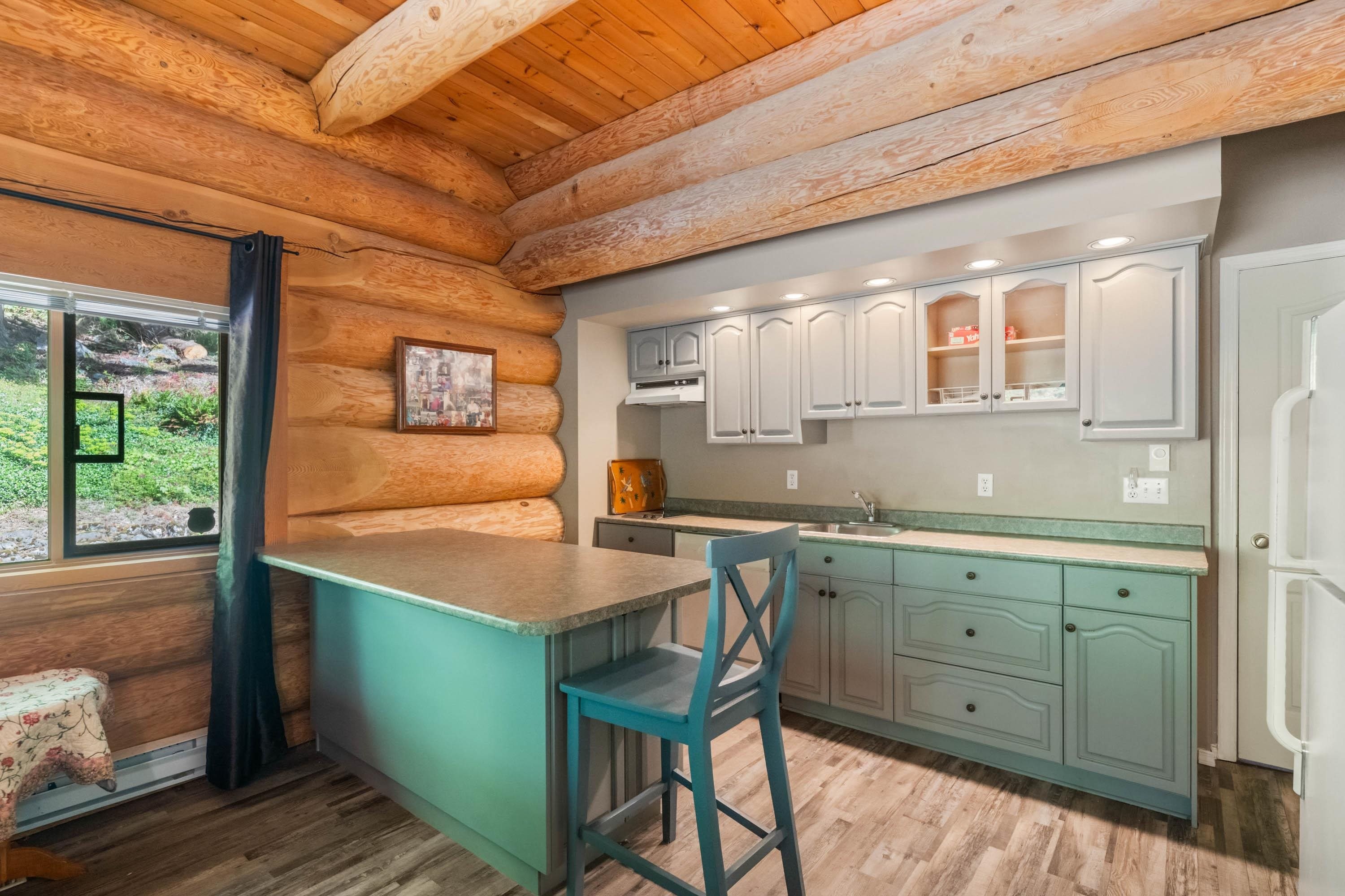 5520 Graham Drive, Ryder Lake, BC