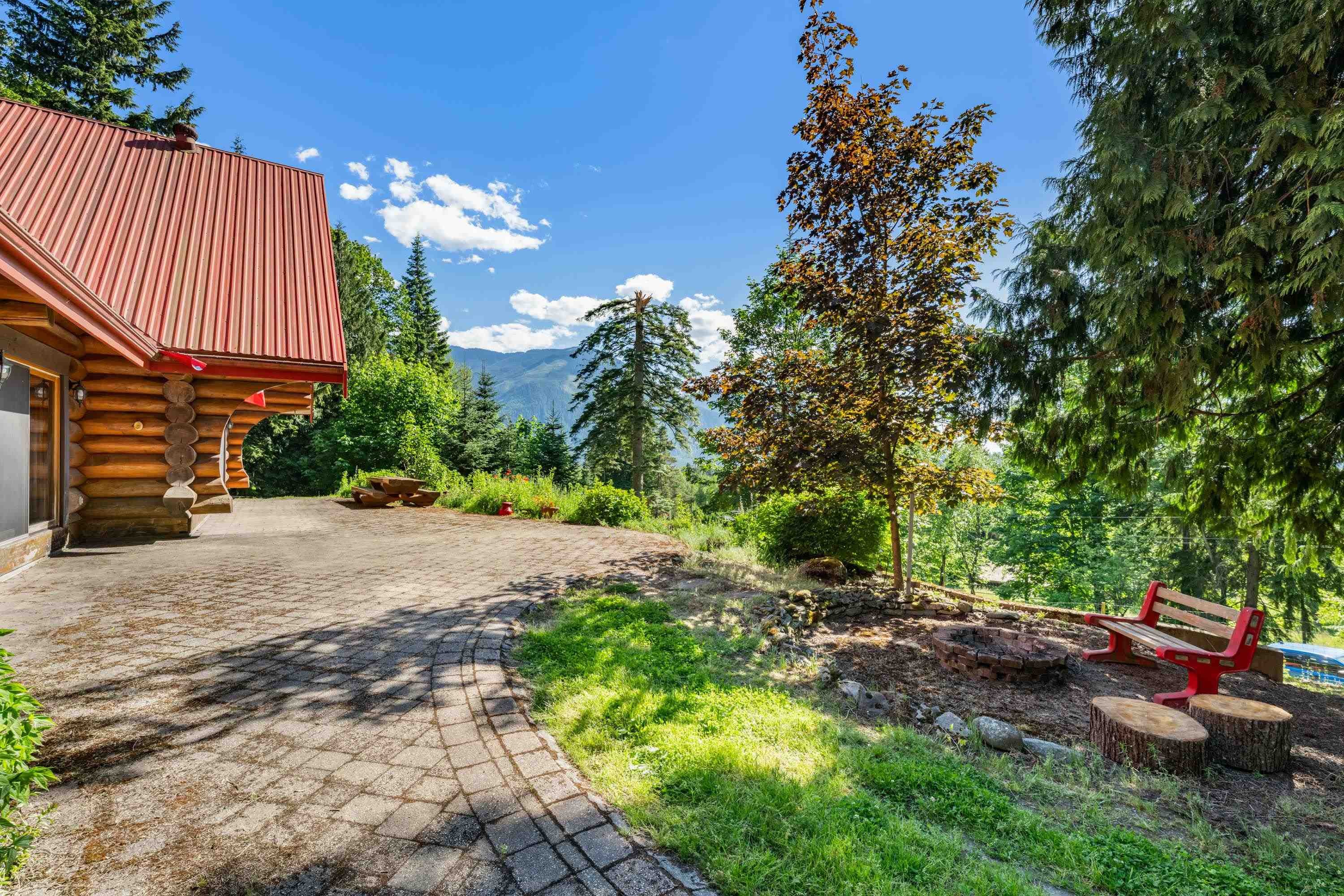 5520 Graham Drive, Ryder Lake, BC