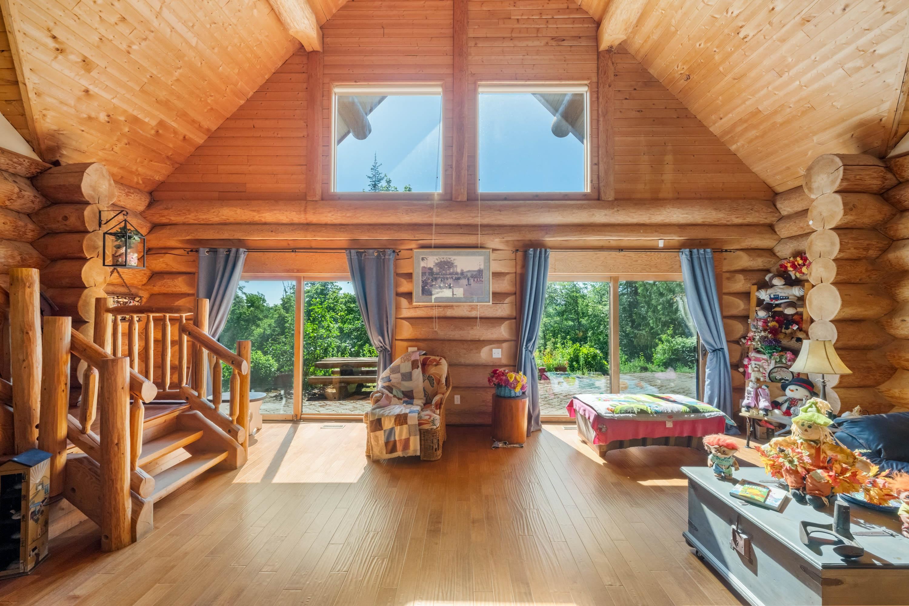 5520 Graham Drive, Ryder Lake, BC