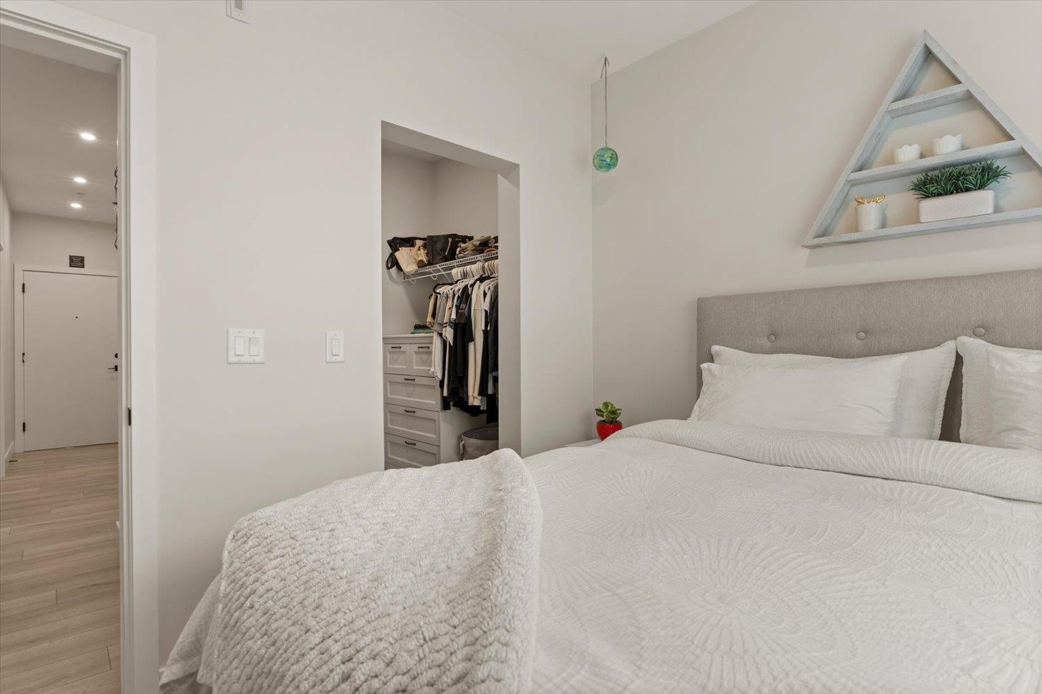 211-45511 Campus Drive, Chilliwack, BC
