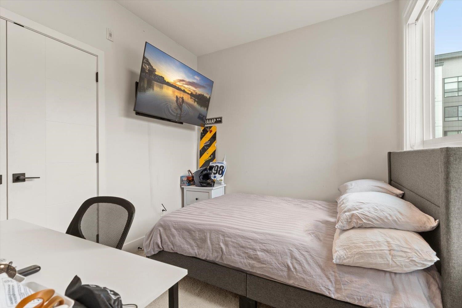 211-45511 Campus Drive, Chilliwack, BC