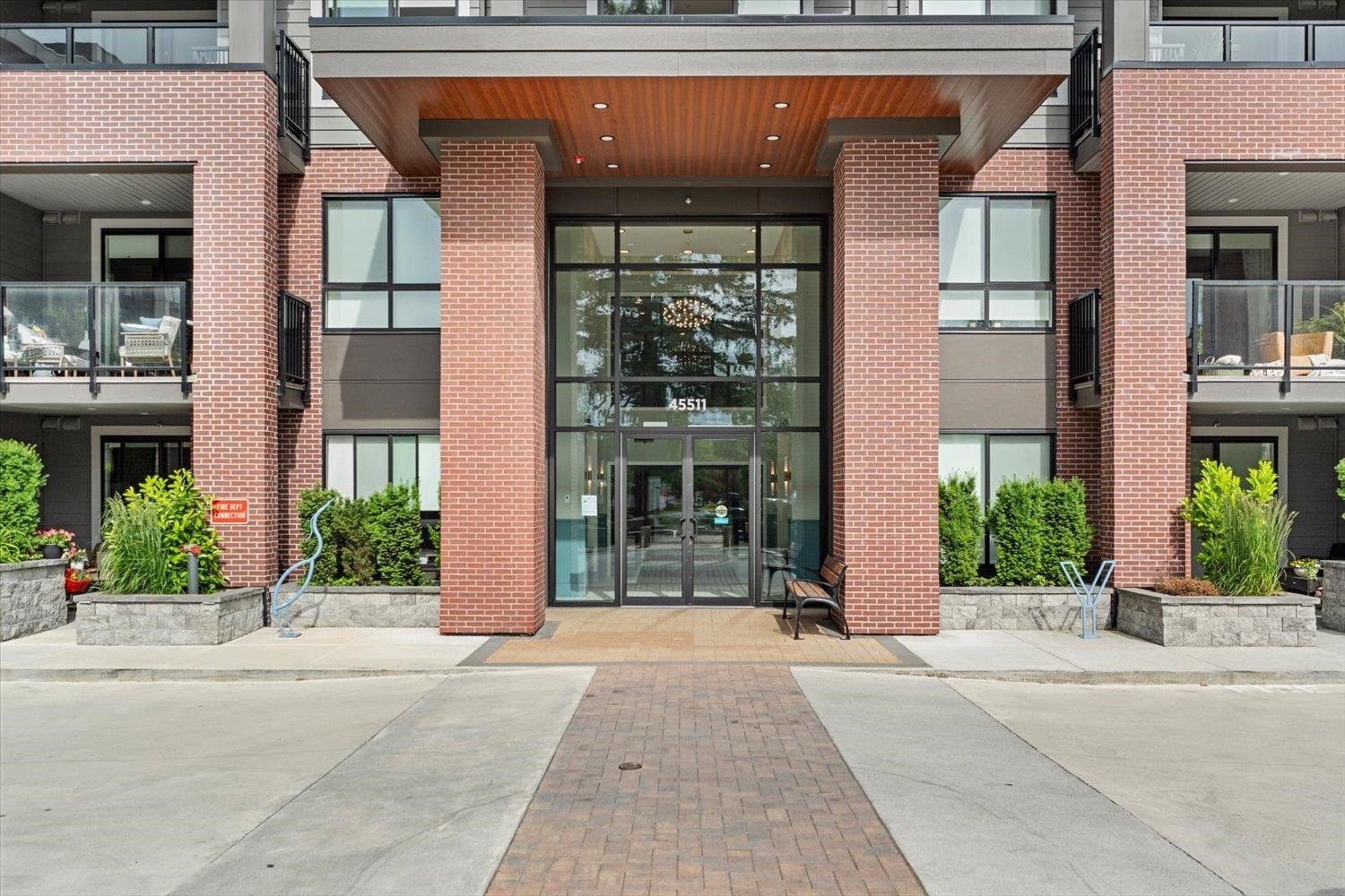211-45511 Campus Drive, Chilliwack, BC