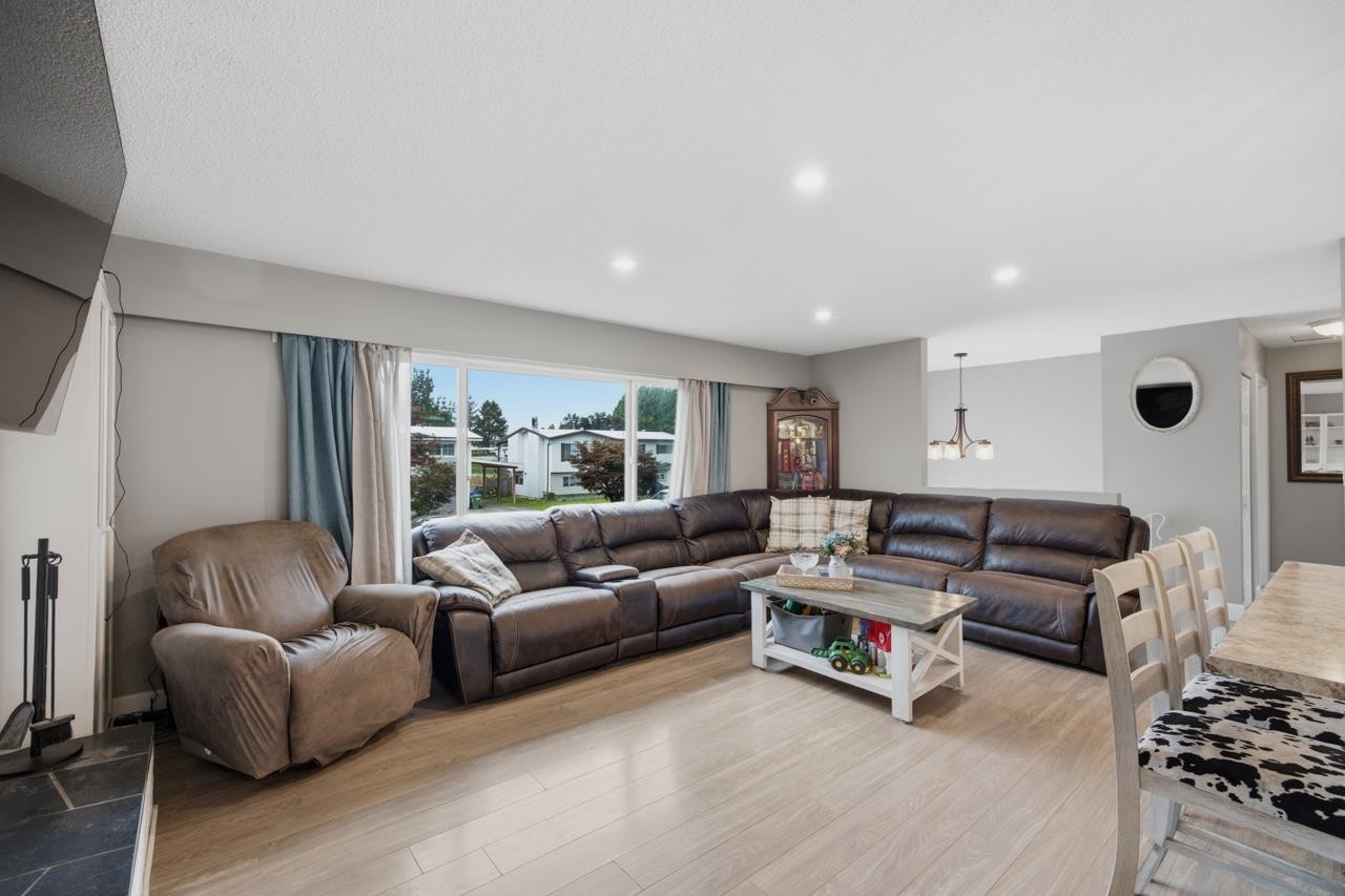8762 Cornwall Crescent, Chilliwack, BC
