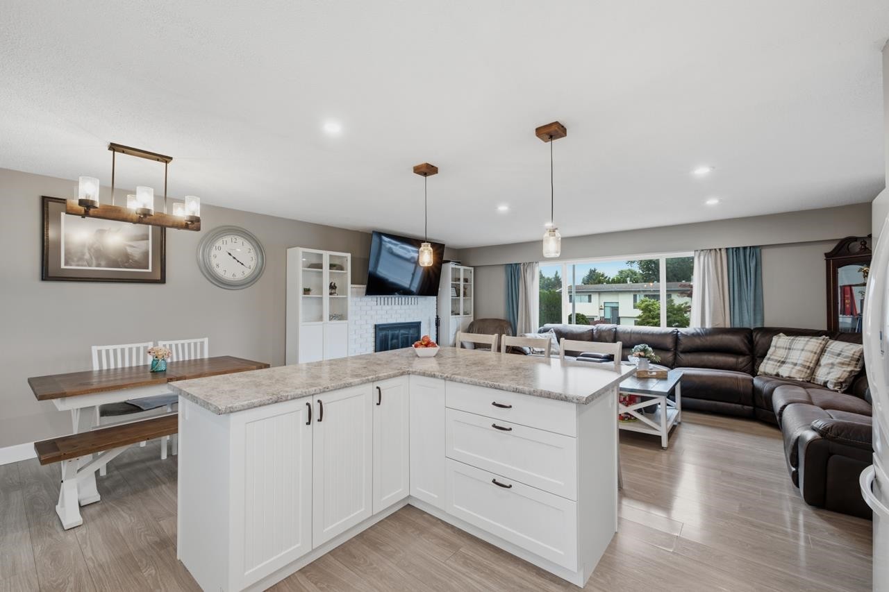 8762 Cornwall Crescent, Chilliwack, BC