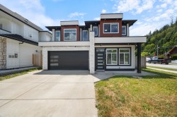 860 Willow Place Harrison Hot Springs, BC V0M 1K0