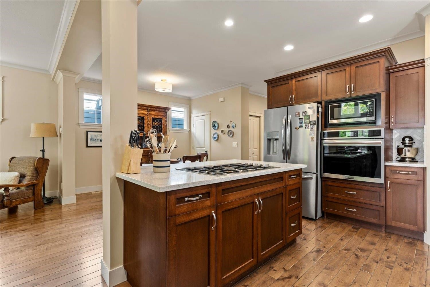5801 Shawnigan Drive, Chilliwack, BC - Indoor Photo Showing Kitchen