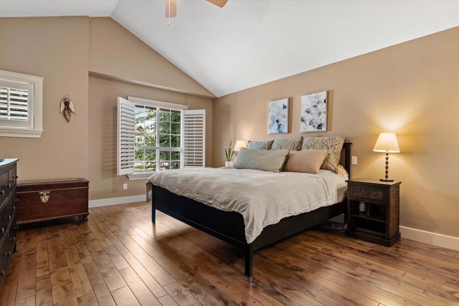 5801 Shawnigan Drive, Chilliwack, BC - Indoor Photo Showing Bedroom