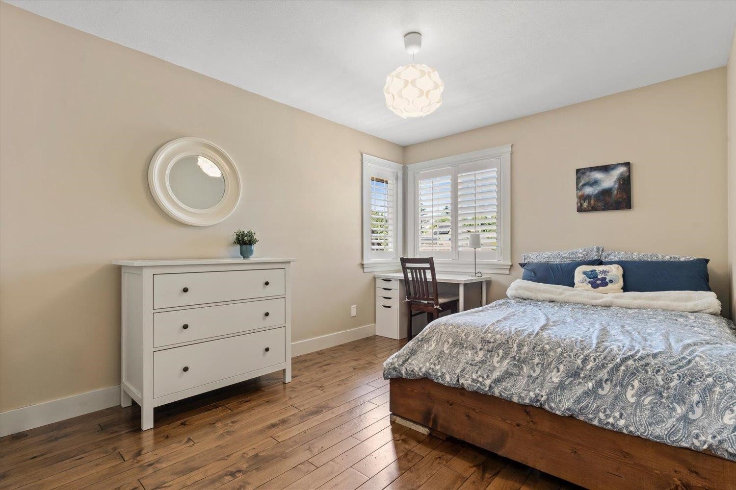 5801 Shawnigan Drive, Chilliwack, BC - Indoor Photo Showing Bedroom