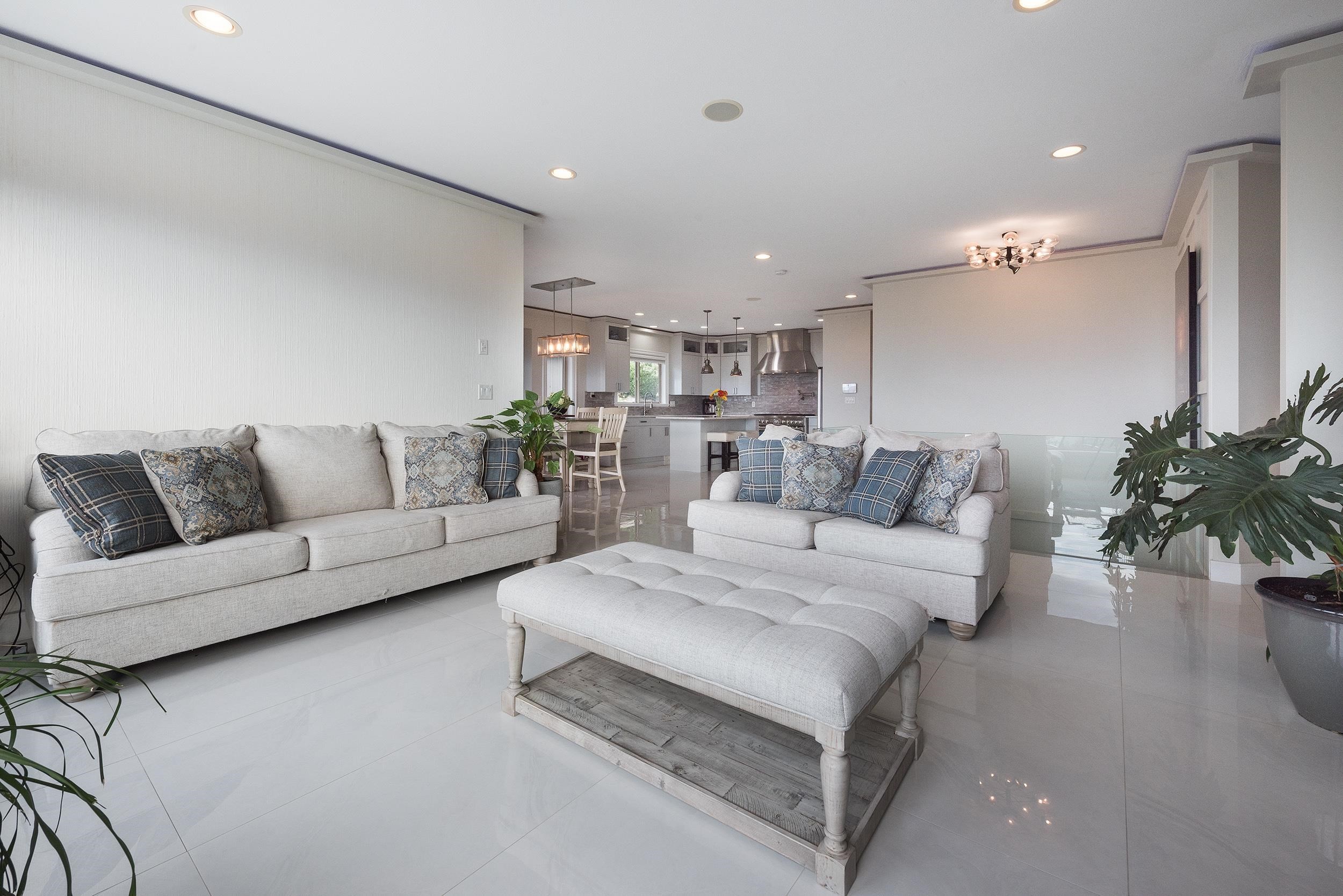 125-51075 Falls Court, Chilliwack, BC - Indoor Photo Showing Living Room