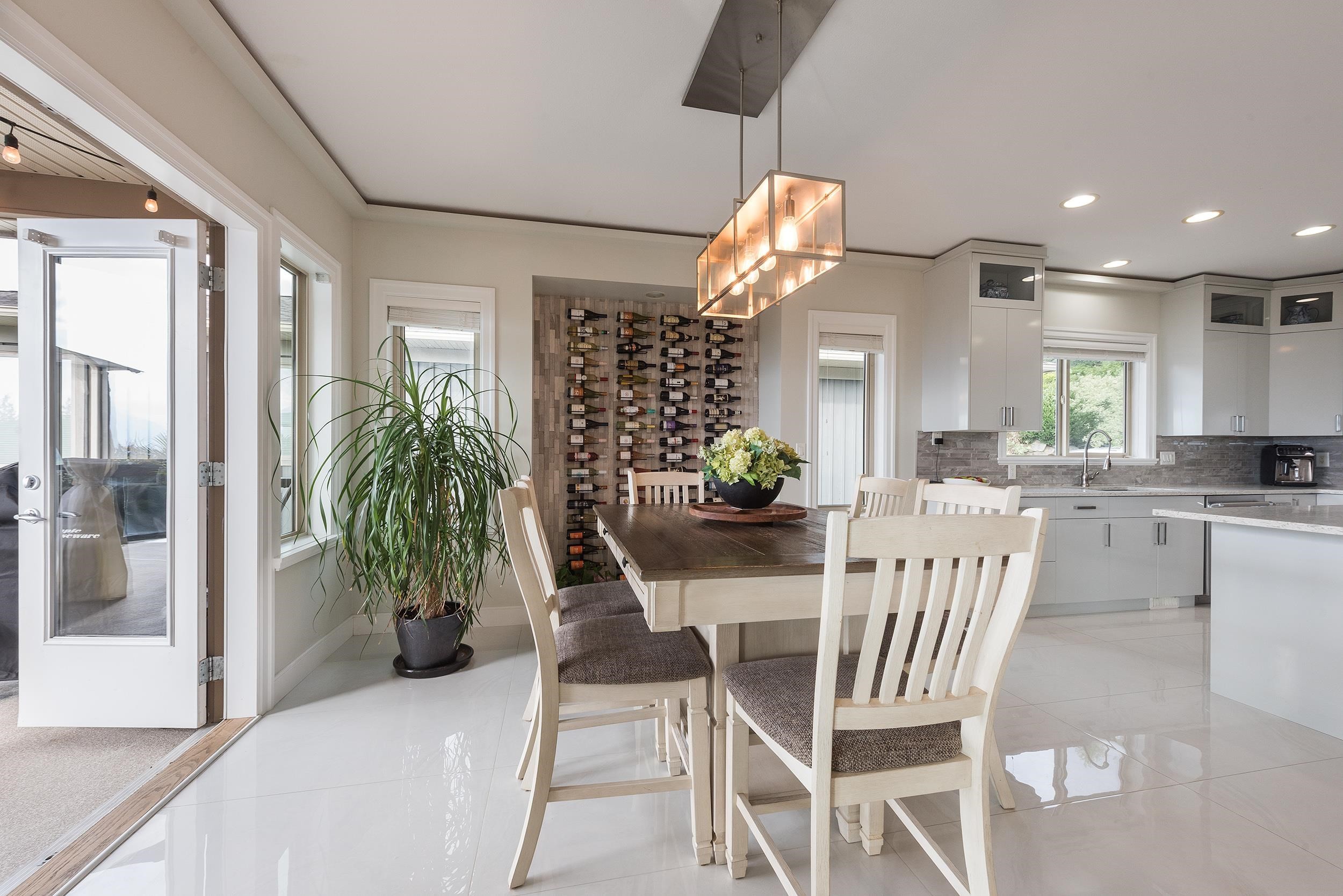 125-51075 Falls Court, Chilliwack, BC - Indoor Photo Showing Dining Room