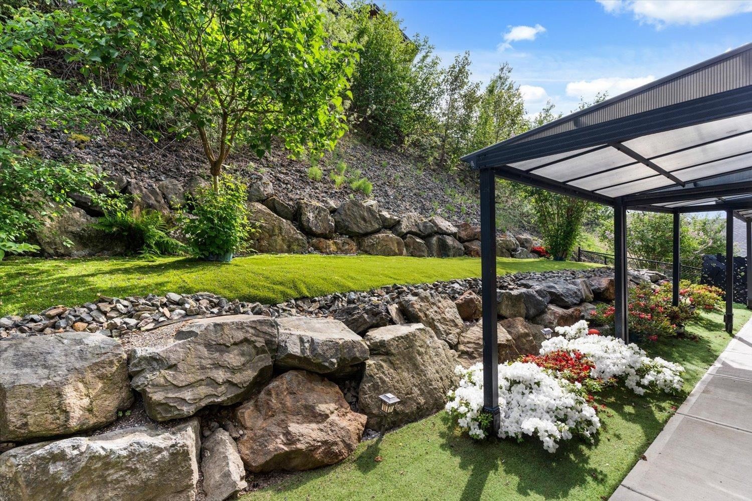 63-50778 Ledgestone Place, Chilliwack, BC - Outdoor