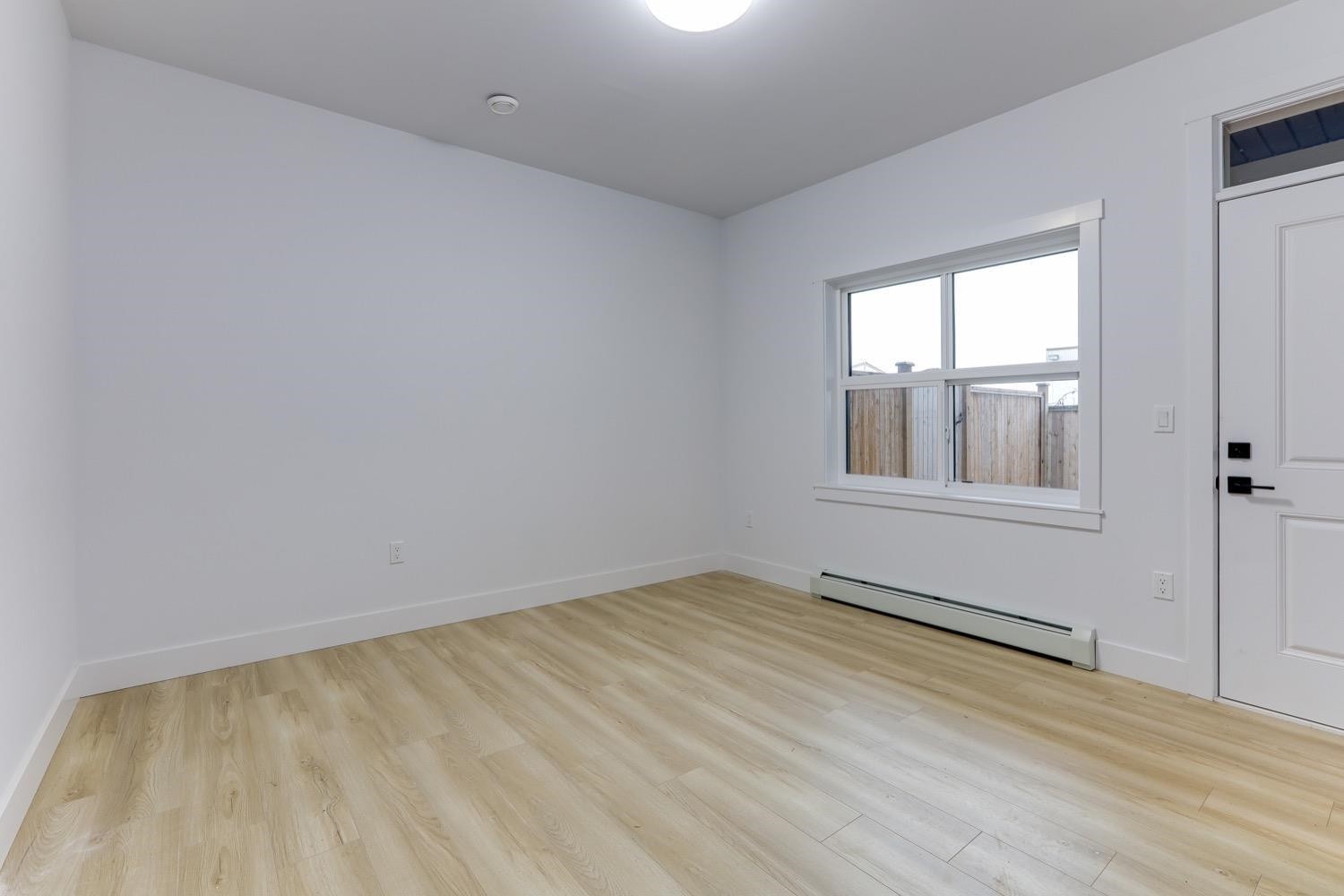 7-46376 Yale Road, Chilliwack, BC - Indoor Photo Showing Other Room