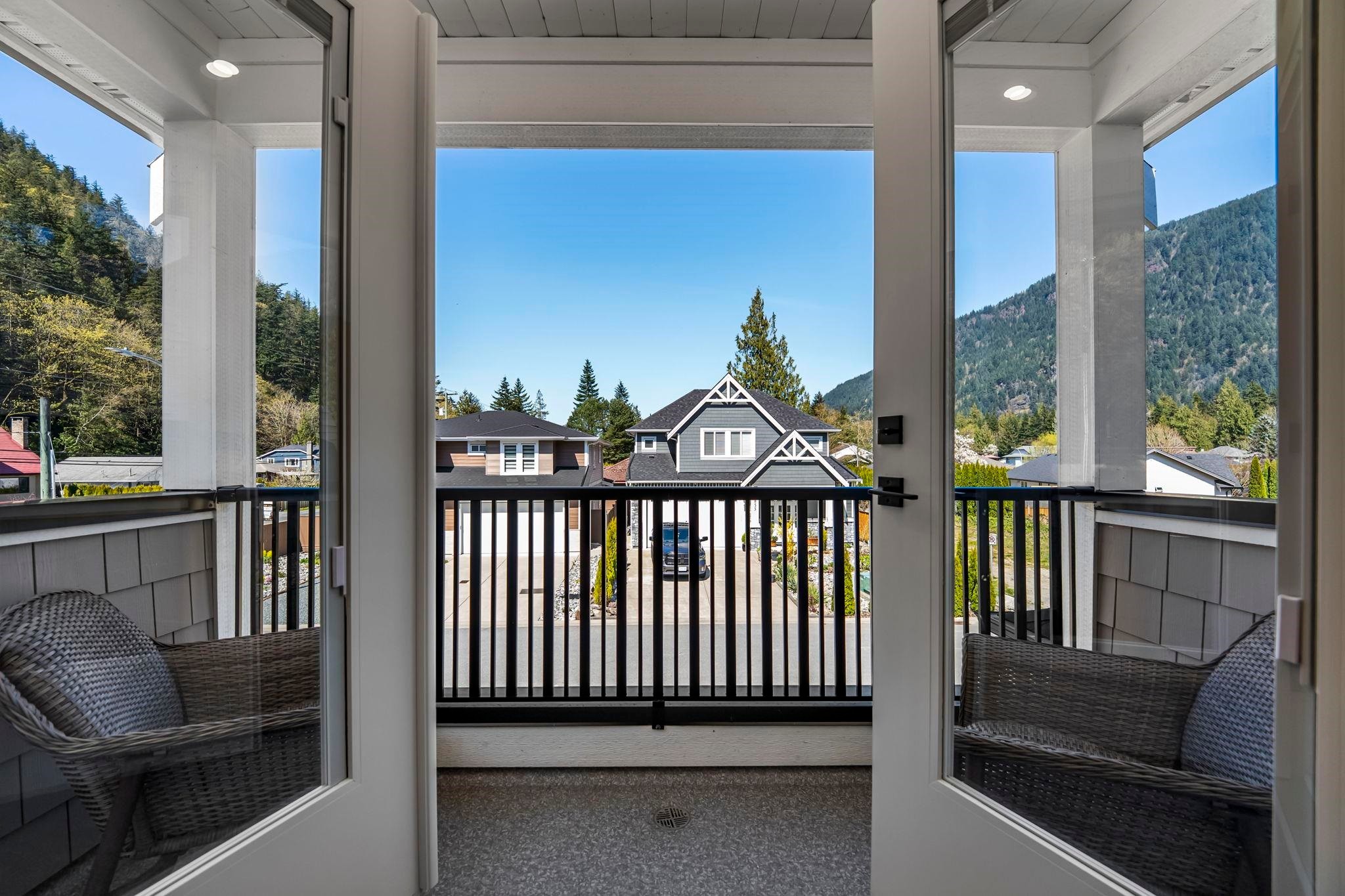 862 Willow Place, Harrison Hot Springs, BC - Photo Showing Other Room