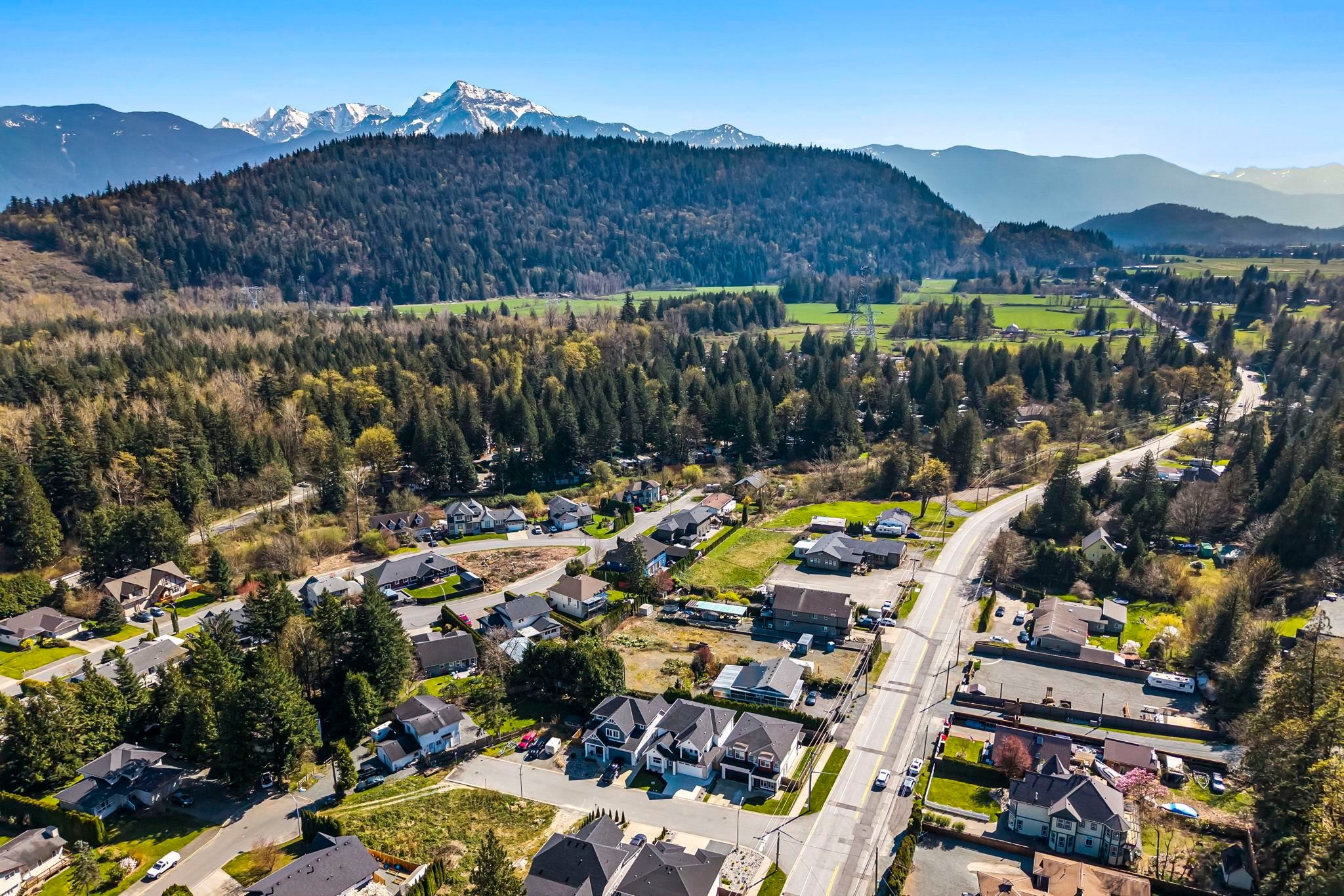 862 Willow Place, Harrison Hot Springs, BC - Outdoor With View