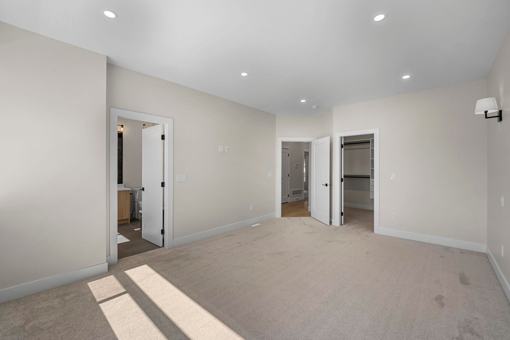 862 Willow Place, Harrison Hot Springs, BC - Indoor Photo Showing Other Room