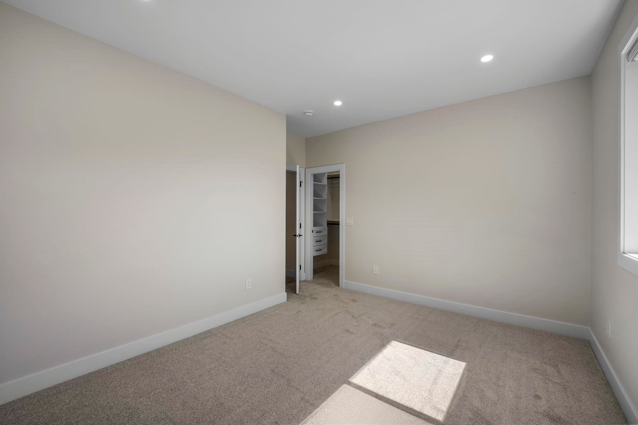 862 Willow Place, Harrison Hot Springs, BC - Indoor Photo Showing Other Room