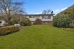 46573 Elgin Drive Chilliwack, BC V2P 6T2
