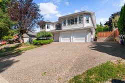 5440 Highroad Crescent Chilliwack, BC V2R 3Y1