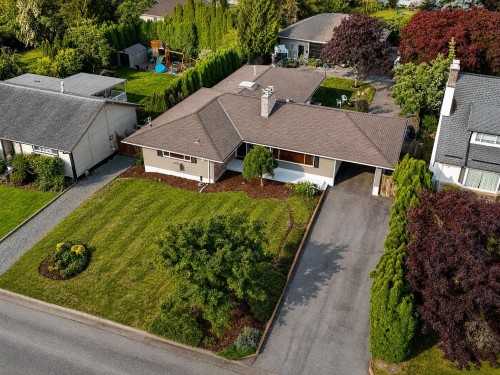 9725 Juniper Street  Chilliwack, BC V2P 5J2