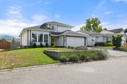 5892 Glendale Drive Chilliwack, BC V2R 3A6