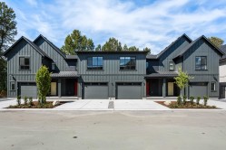 4-8745 Ashwell Road Chilliwack, BC V2P 0K5