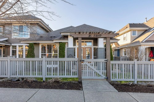 16-5469 Chinook Street  Chilliwack, BC V2R 0T5