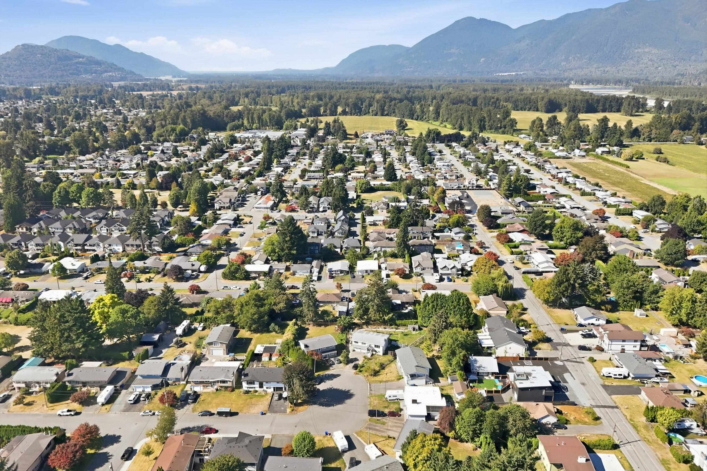 10128 Shamrock Drive, Chilliwack, BC