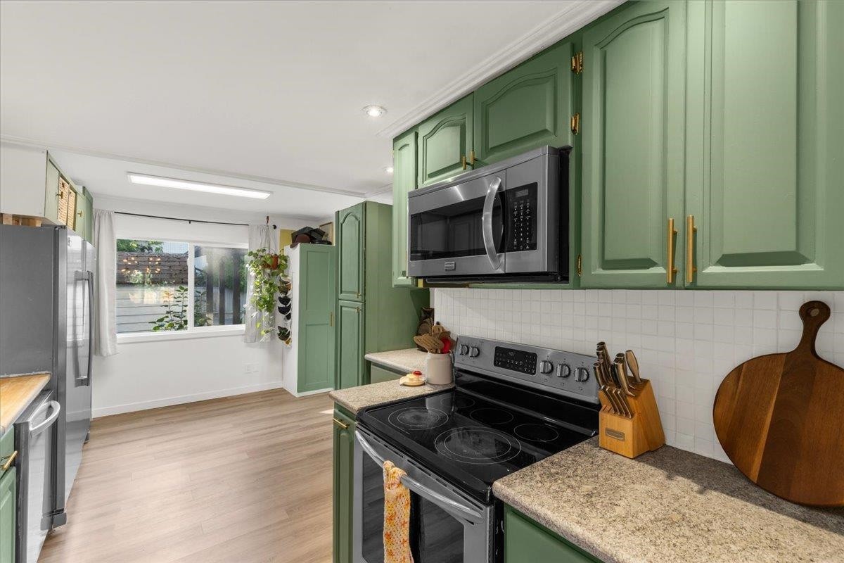 13-46689 First Avenue, Chilliwack, BC
