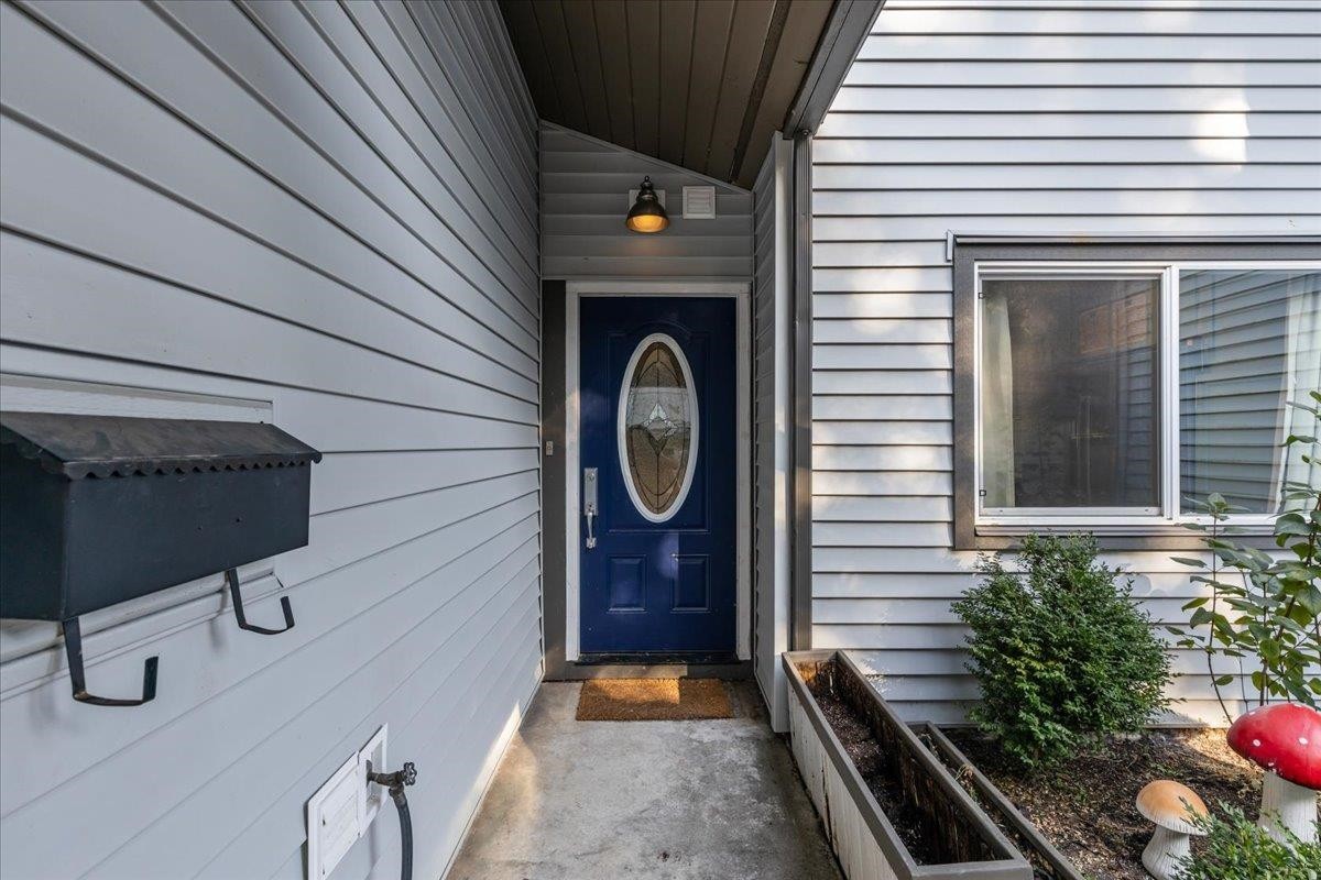13-46689 First Avenue, Chilliwack, BC