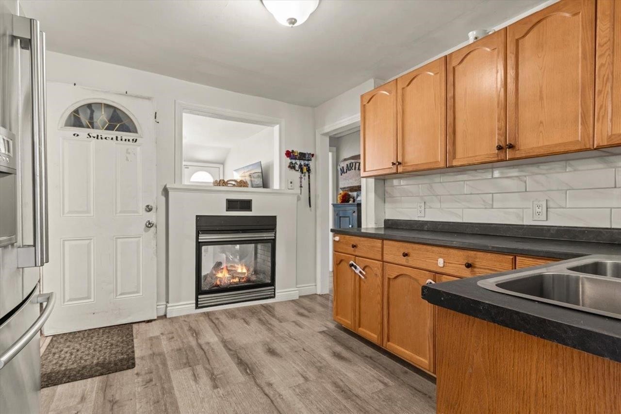 325 Hudson Bay Street, Hope, BC