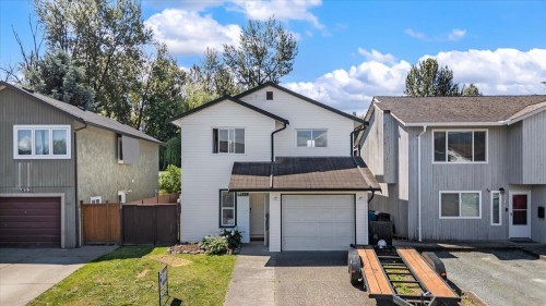 8542 Mccutcheon Avenue  Chilliwack, BC V2P 7K7